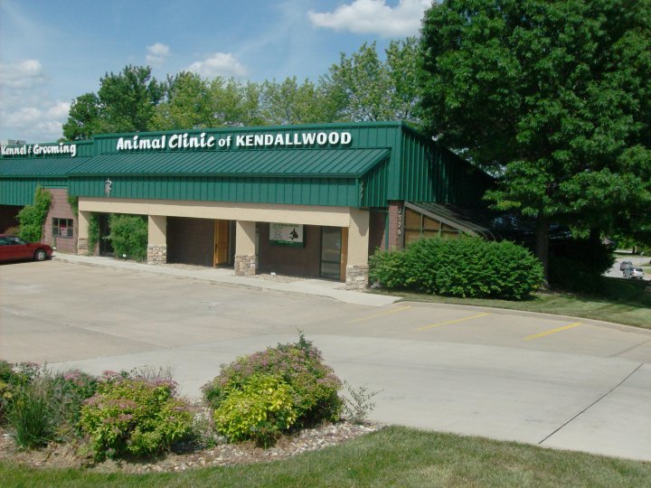 Animal Clinic Of The Woodlands - Gladstone , United States