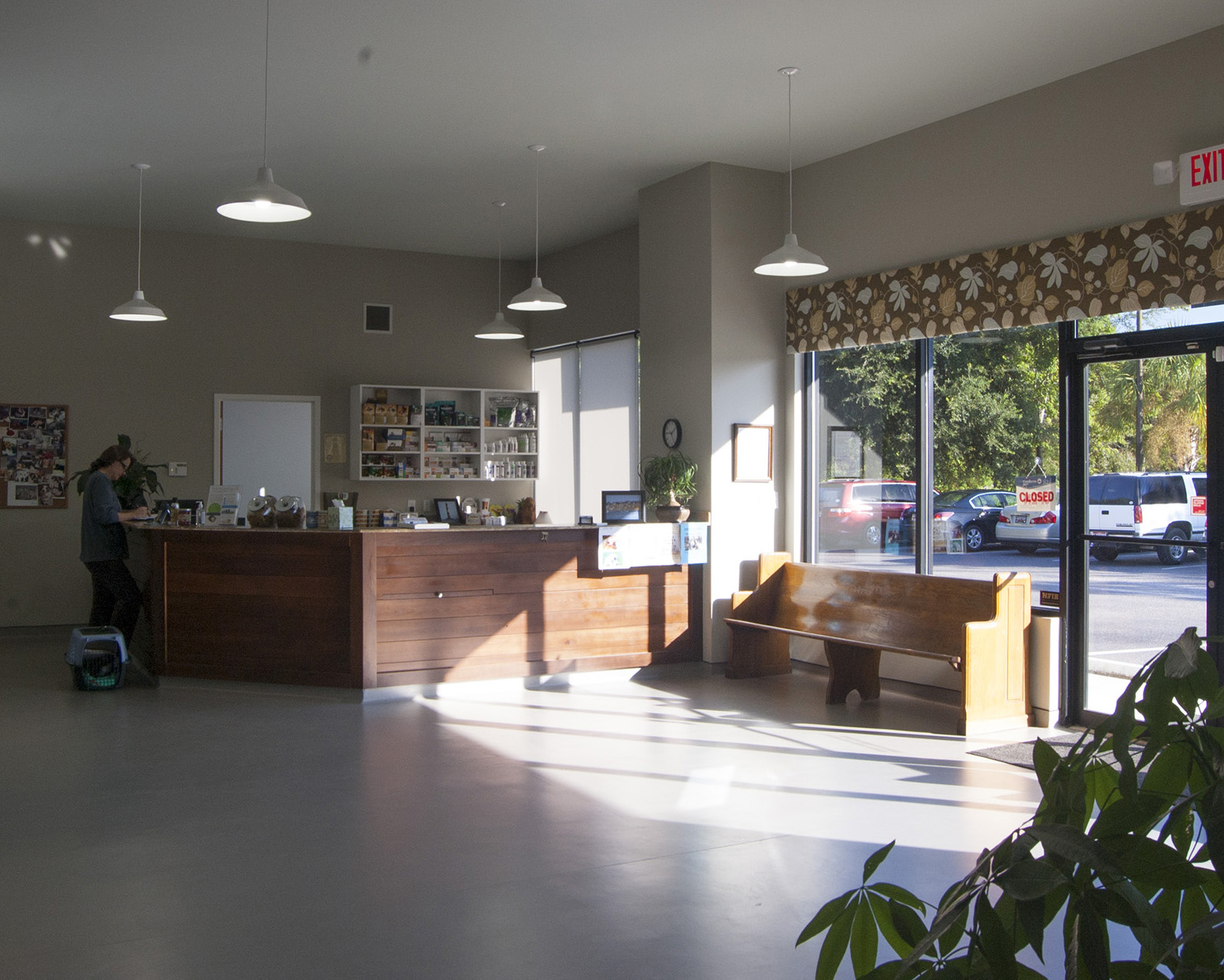 Riverbank Veterinary Clinic - Johns Island , United States