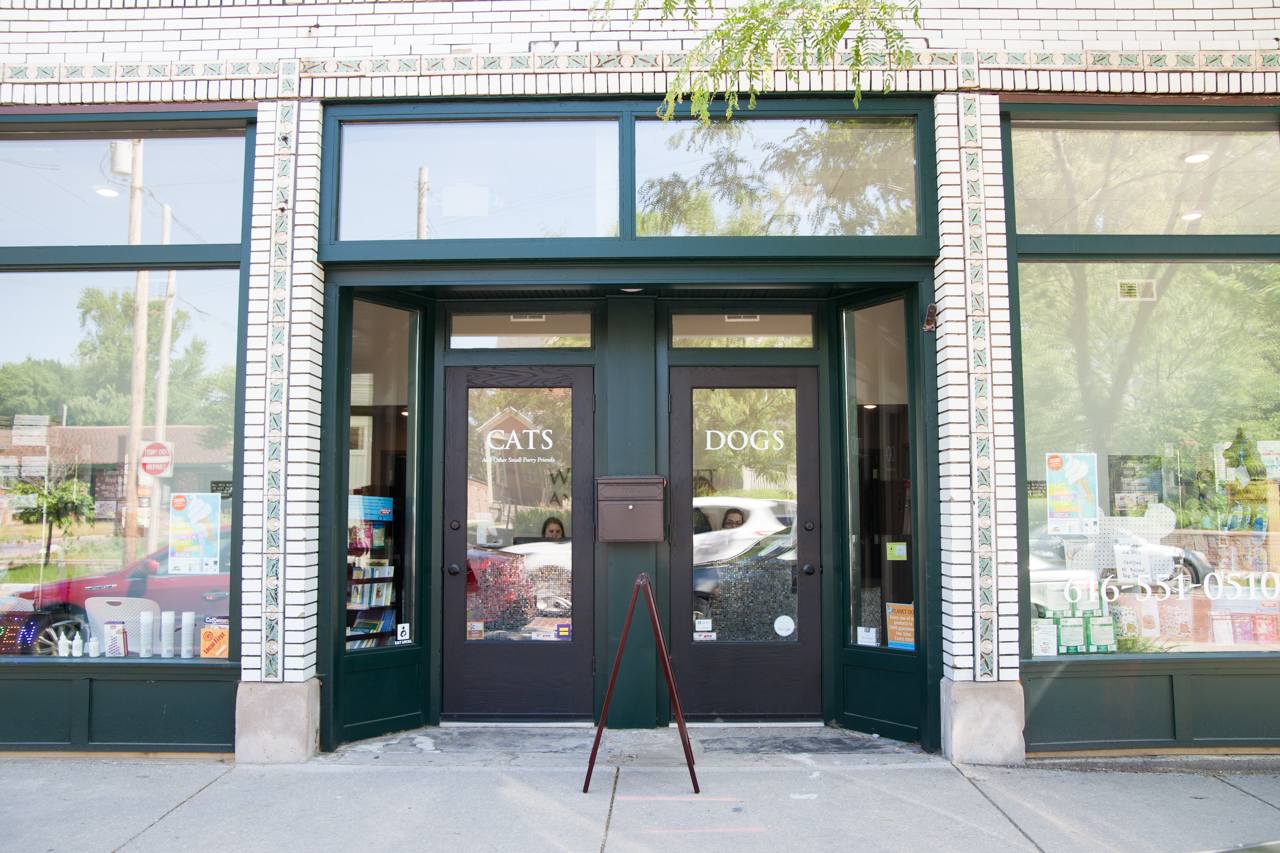 Wealthy Street Animal Hospital - Grand Rapids , United States