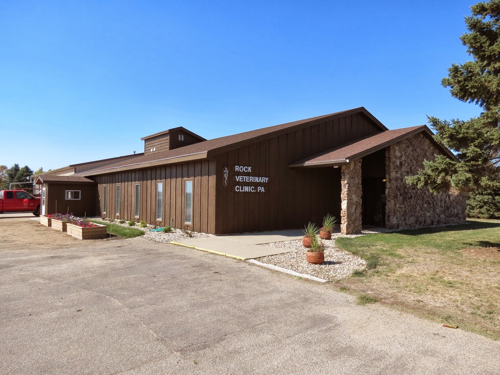 Rock Veterinary Clinic - Luverne , United States