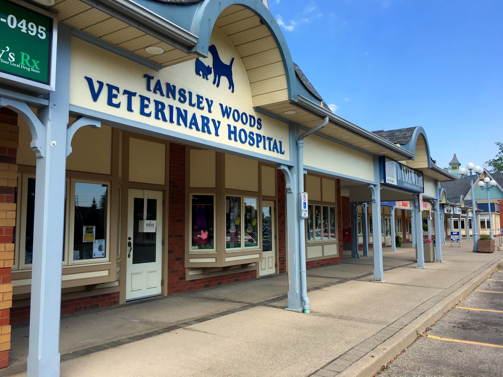 Tansley Woods Veterinary Hospital - Burlington , Canada