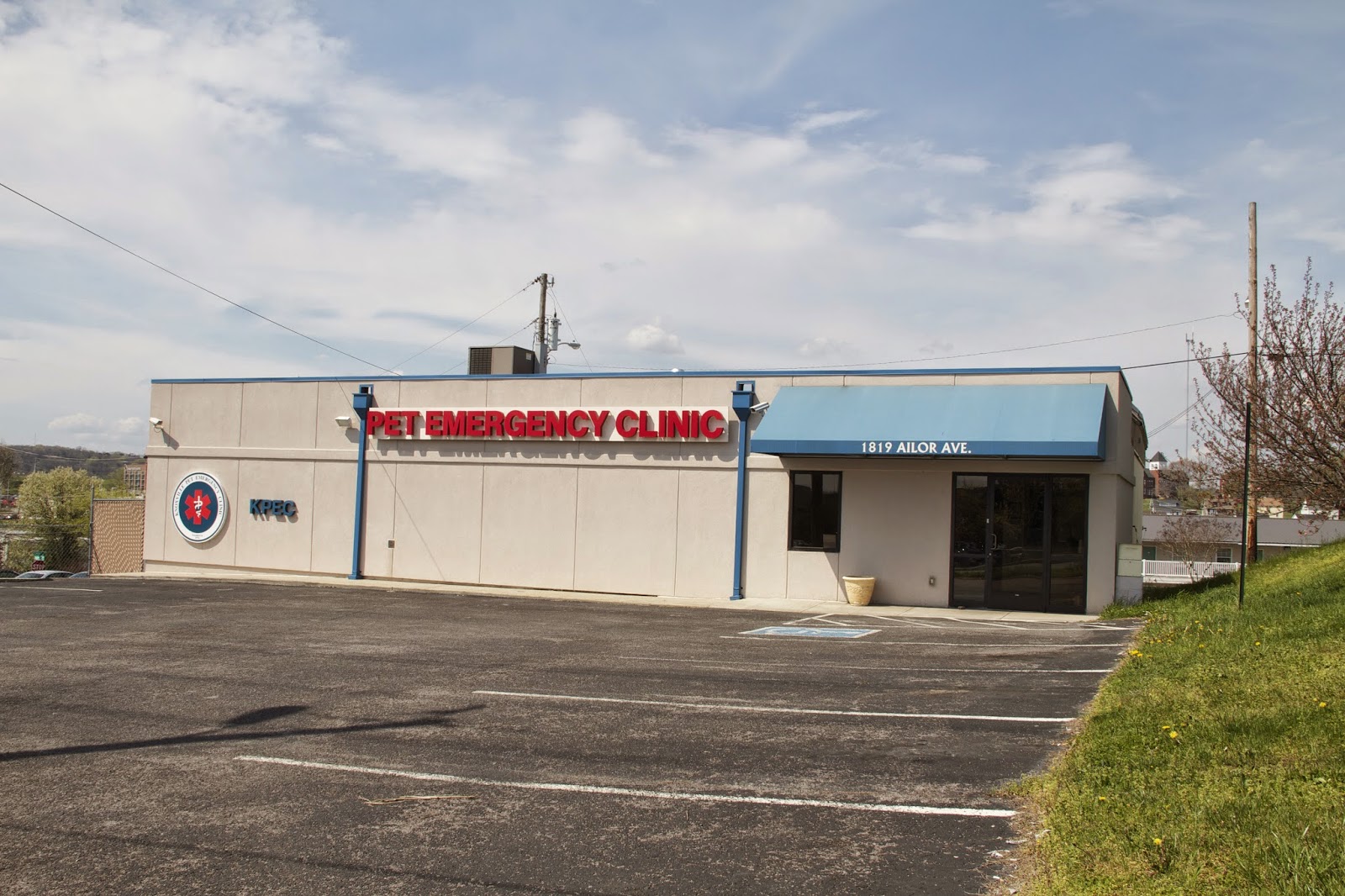Knoxville Pet Emergency Clinic - Knoxville , United States