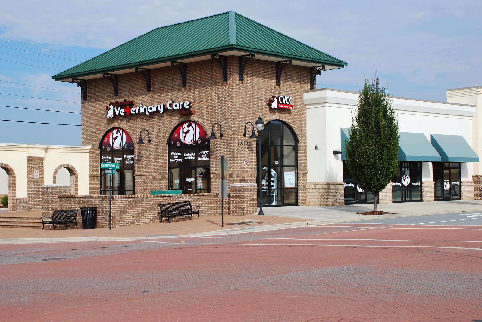 Carolinas Veterinary Care Clinic - Huntersville , United States