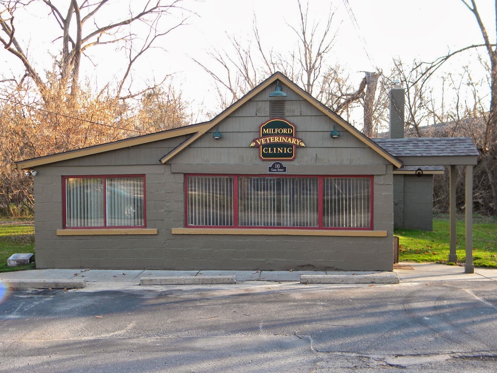 Milford Veterinary Clinic Pc - Milford , United States