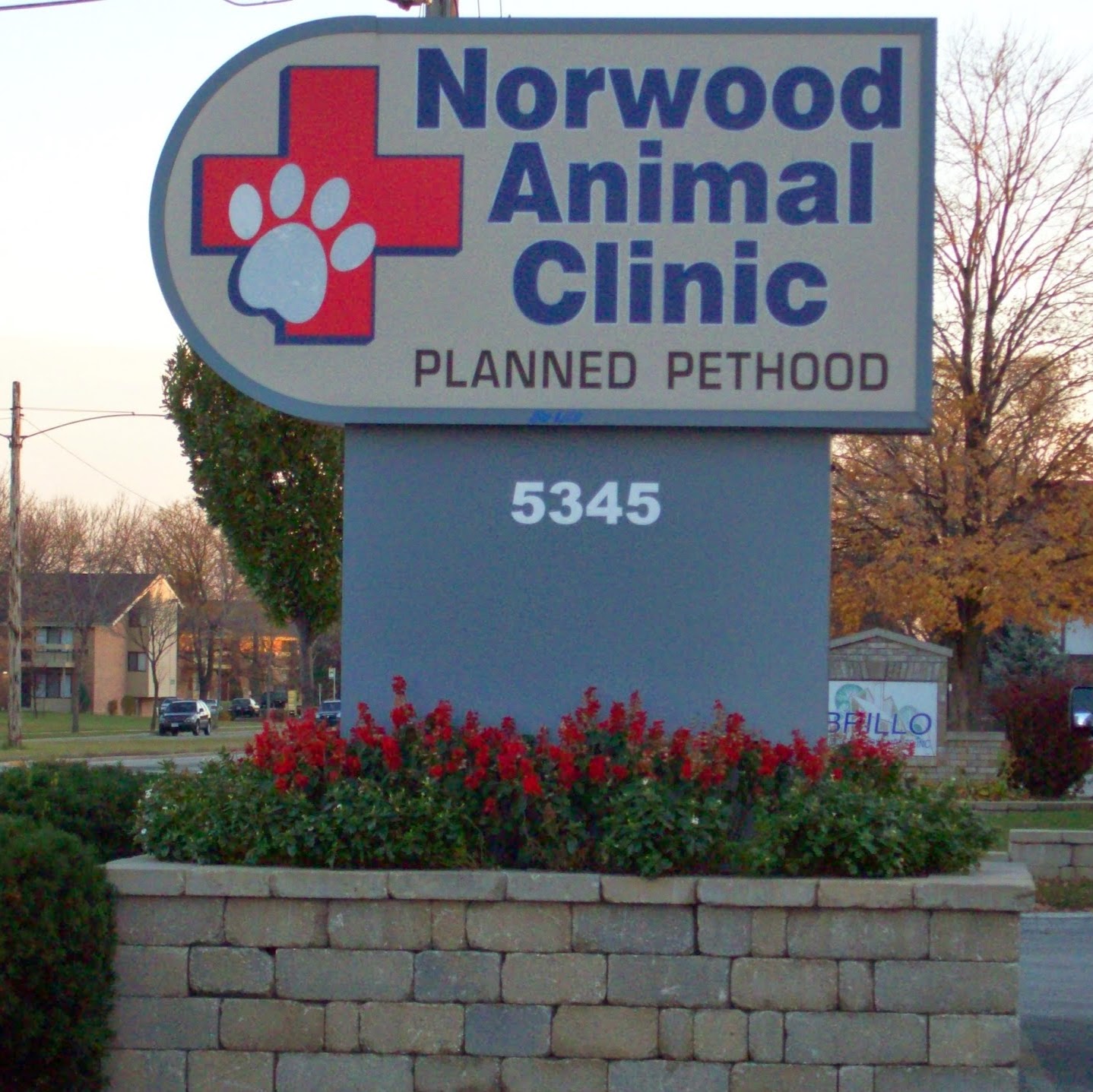 Norwood Animal Clinic - Milwaukee , United States