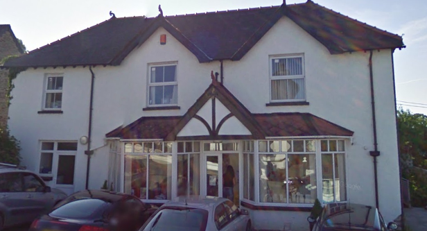 Castle House Veterinary Practice - Newcastle Emlyn , United Kingdom
