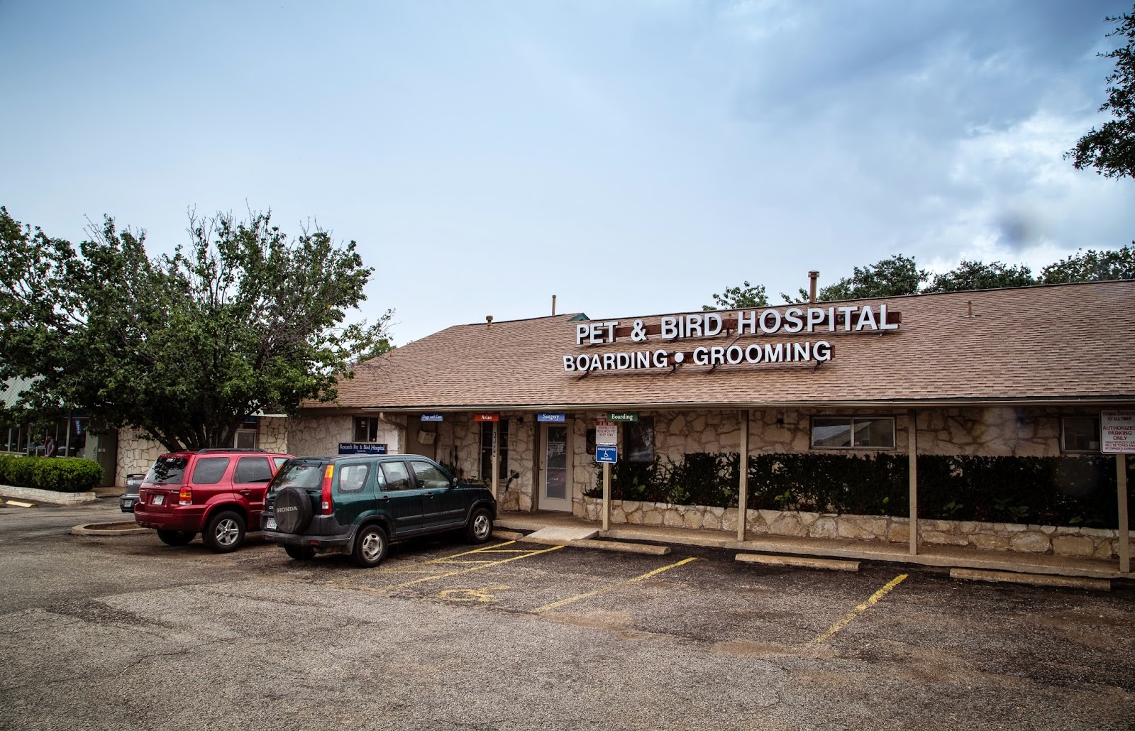 Research Boulevard Pet And Bird Hospital - Austin , United States