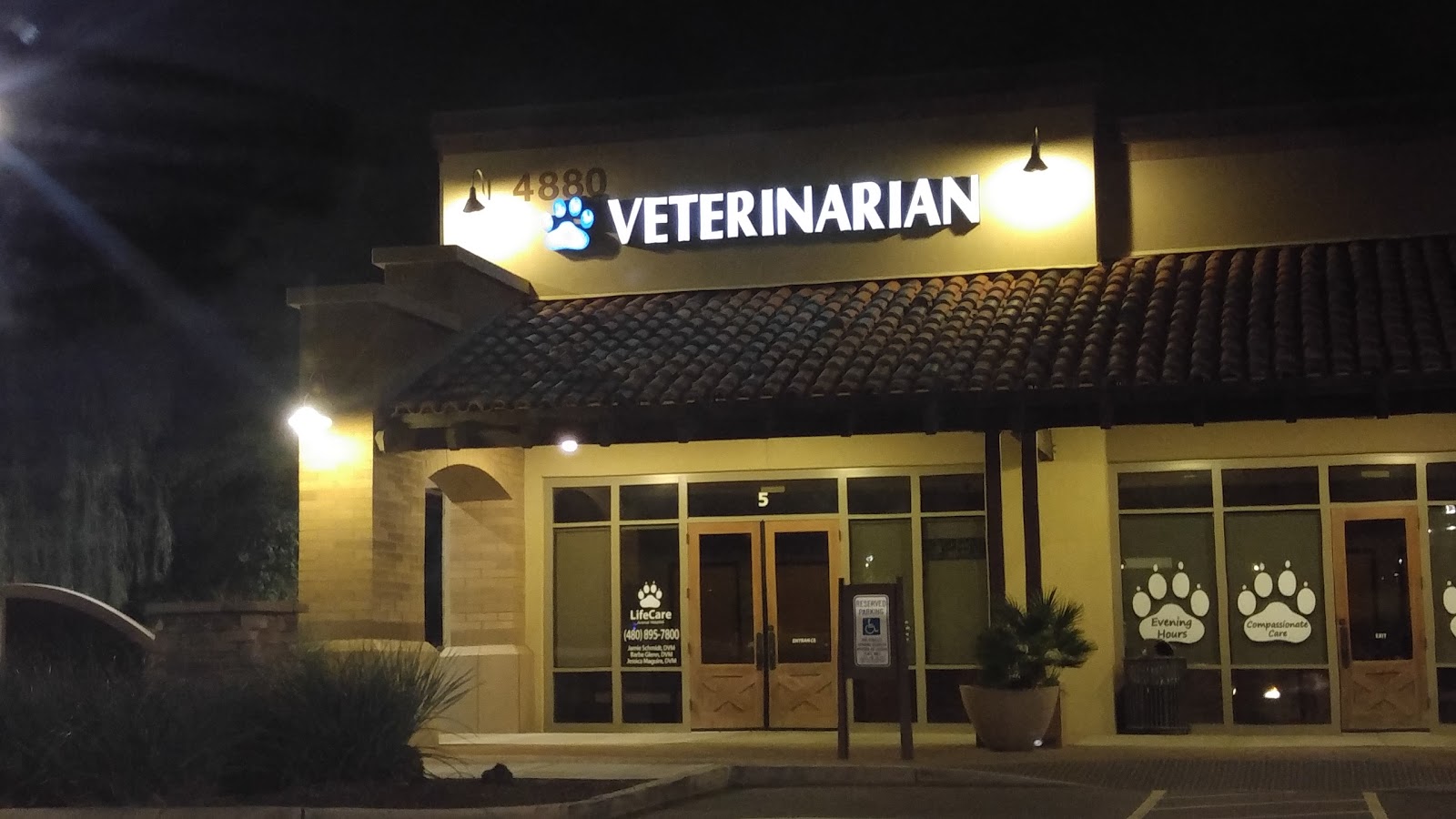 Lifecare Animal Hospital - Chandler , United States