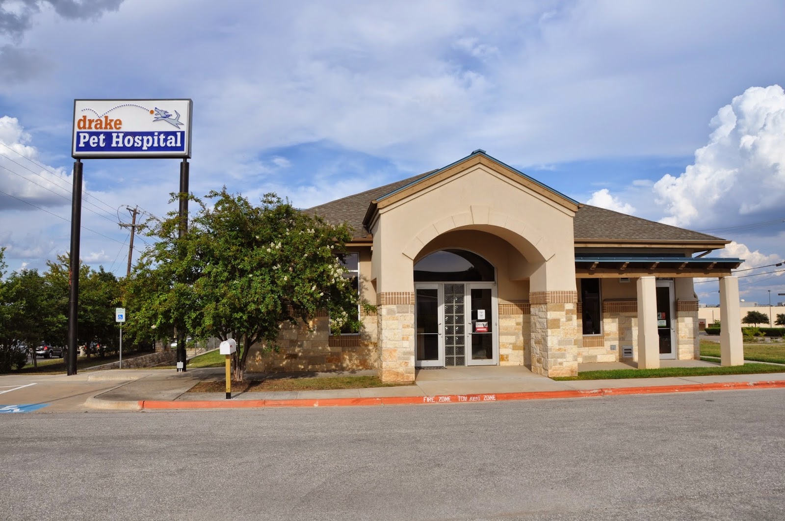 Drake Pet Hospital - Round Rock , United States