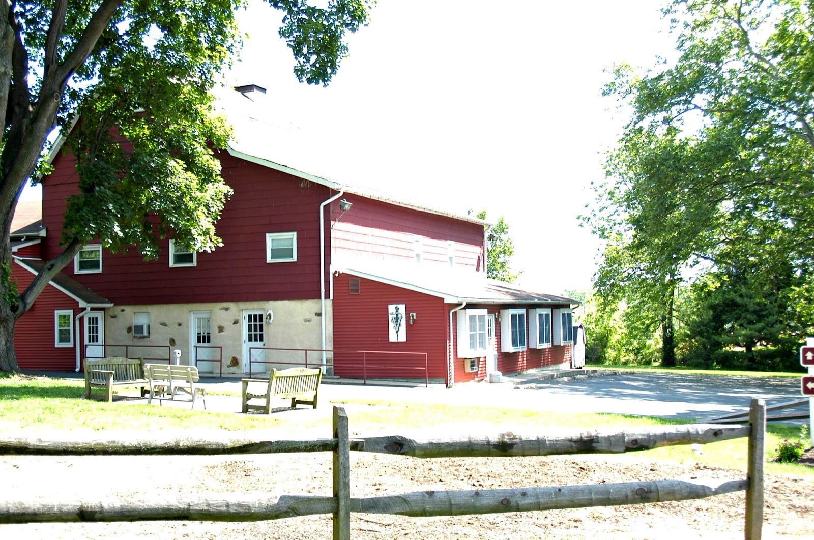 Flowers Mill Veterinary Hospital - Langhorne , United States