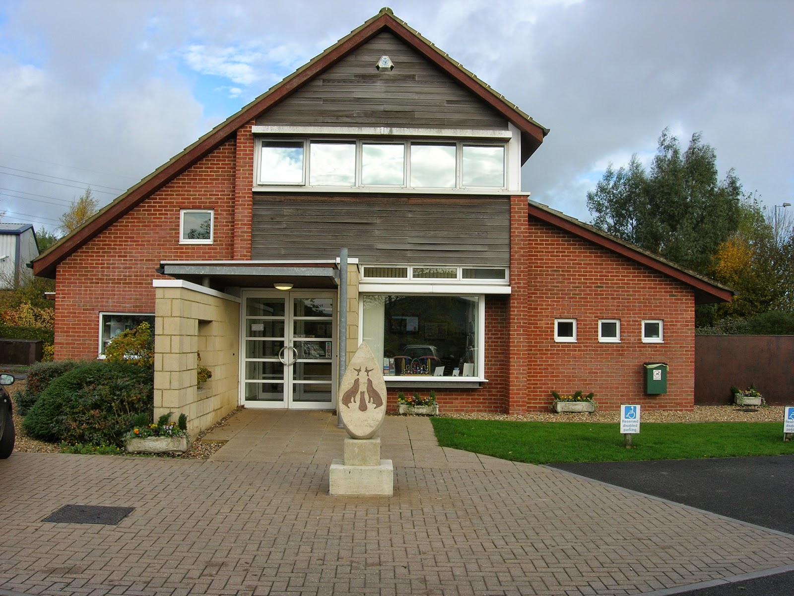 Macqueen Veterinary Centre - Devizes , United Kingdom