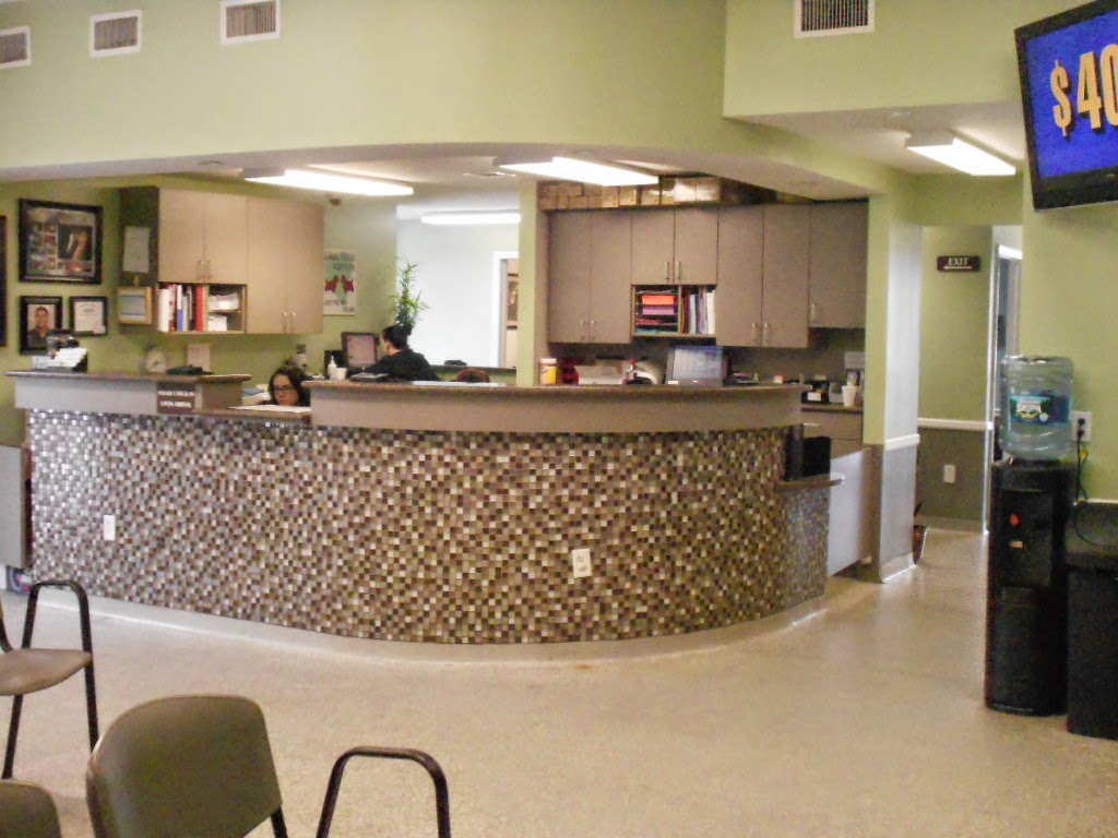 Maywood Veterinary Clinic - Maywood , United States
