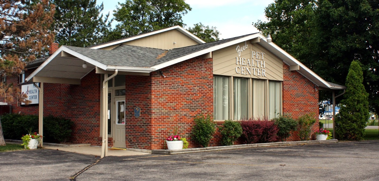 Pet Health Center - DeWitt , United States