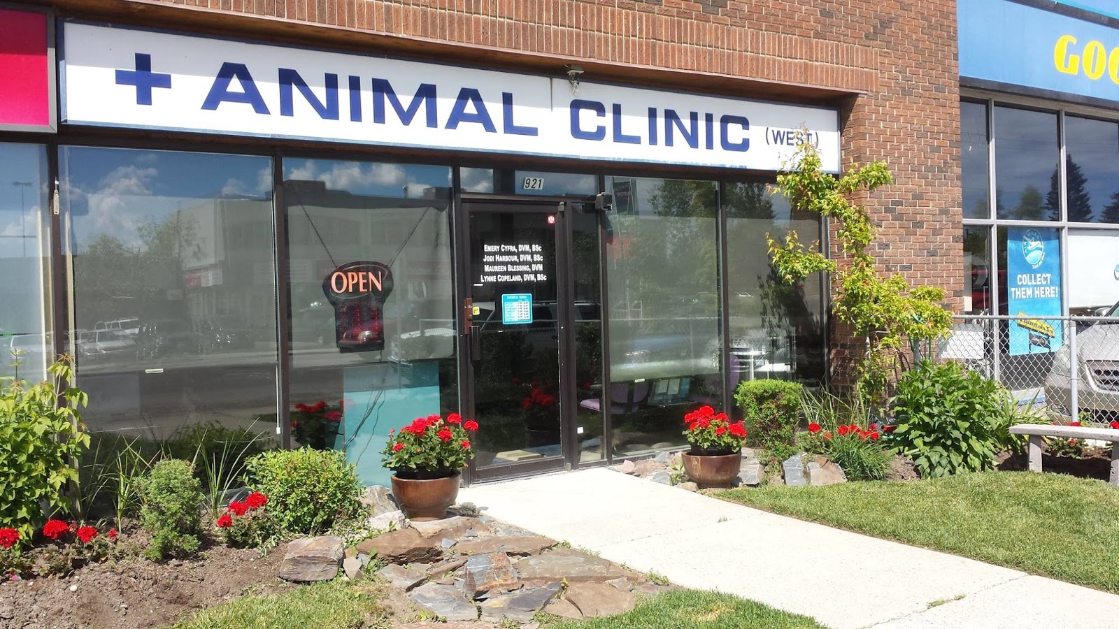 Vca Canada Calgary West Animal Hospital - Calgary , Canada