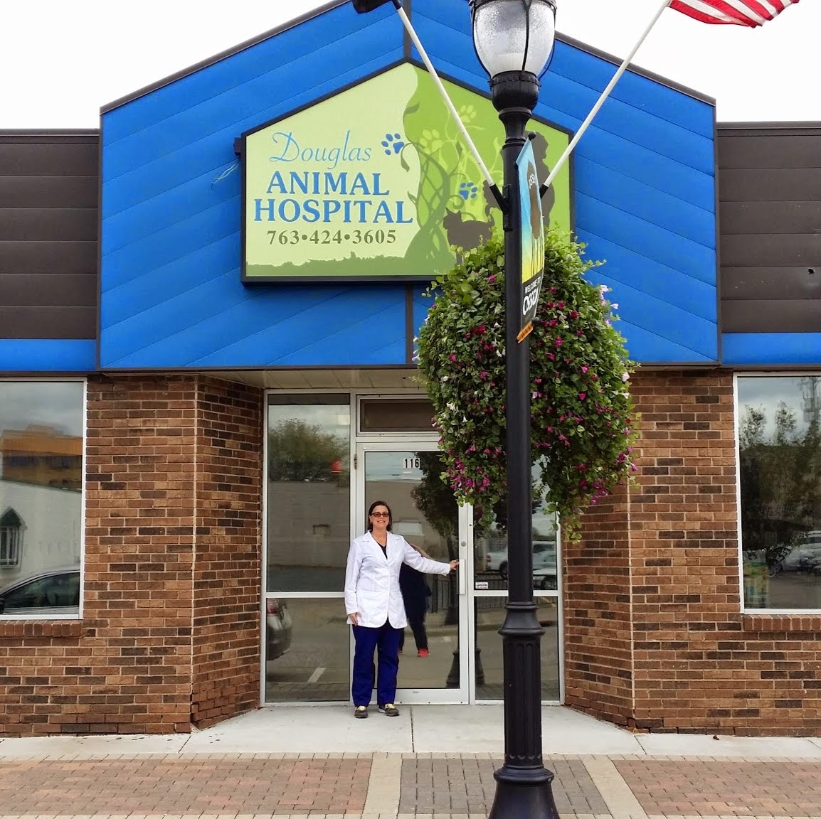 Douglas Animal Hospital - Osseo , United States