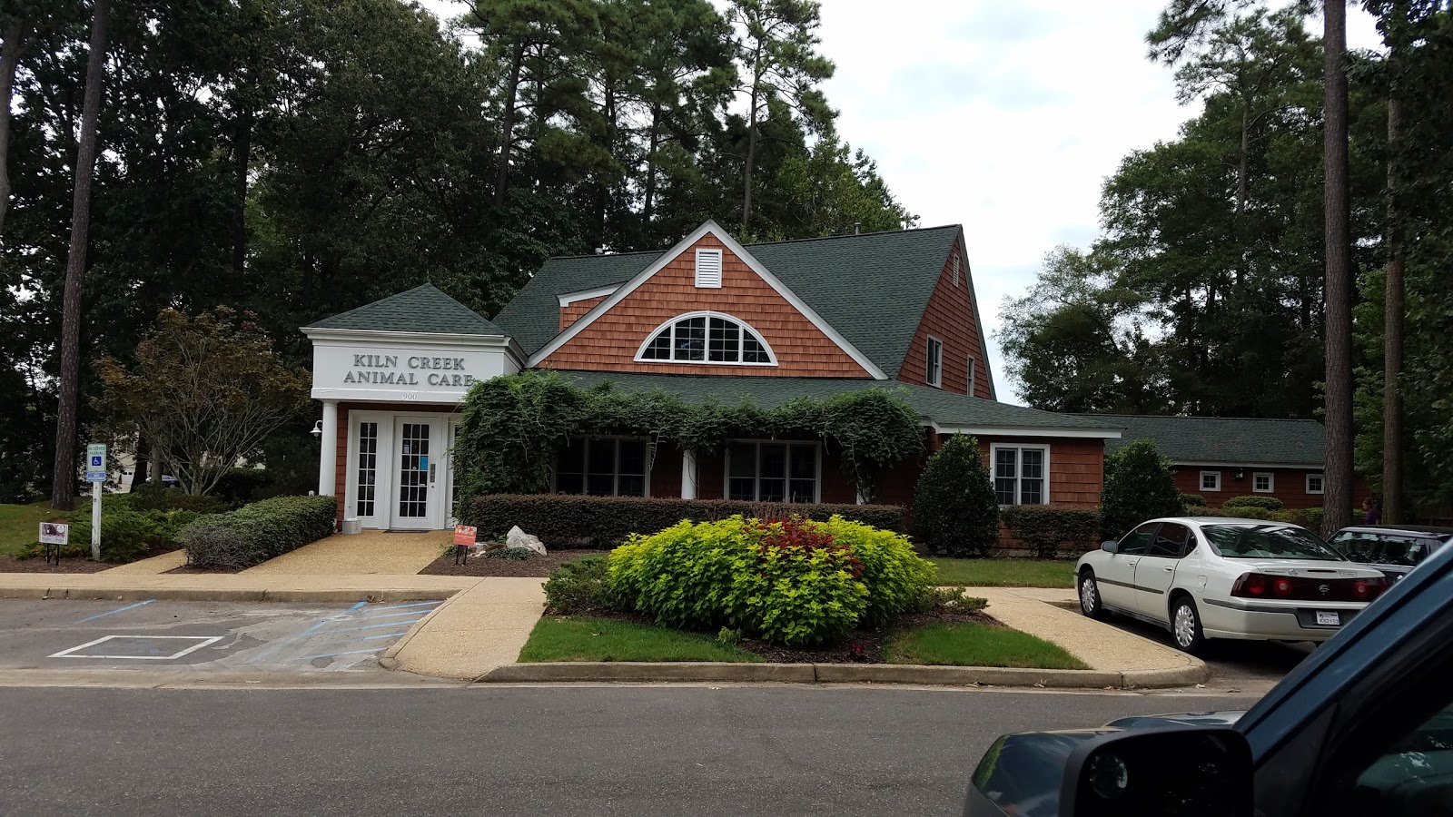 Kiln Creek Animal Care - Newport News , United States