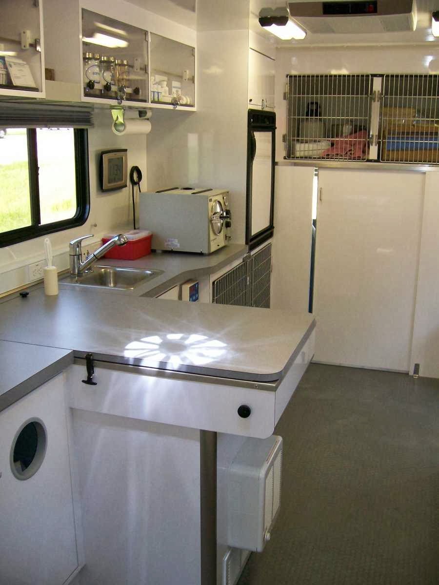 Paws And Claws Mobile Veterinary Service - Madison , United States