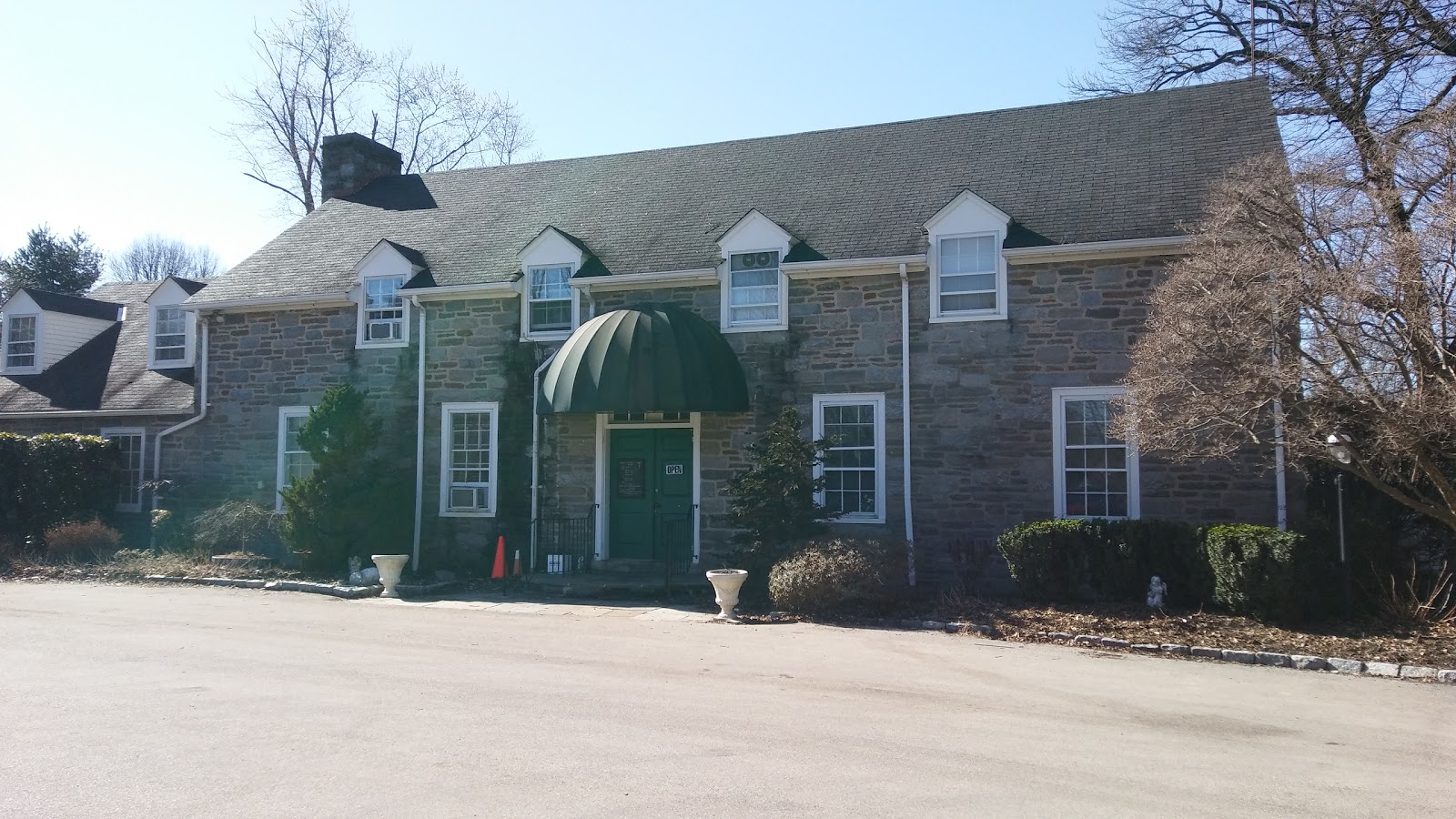 Steinbach Veterinary Hospital - Ambler , United States
