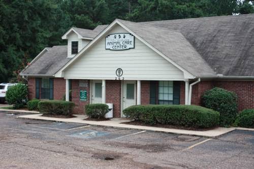 All Creatures Animal Care Center - Madison , United States