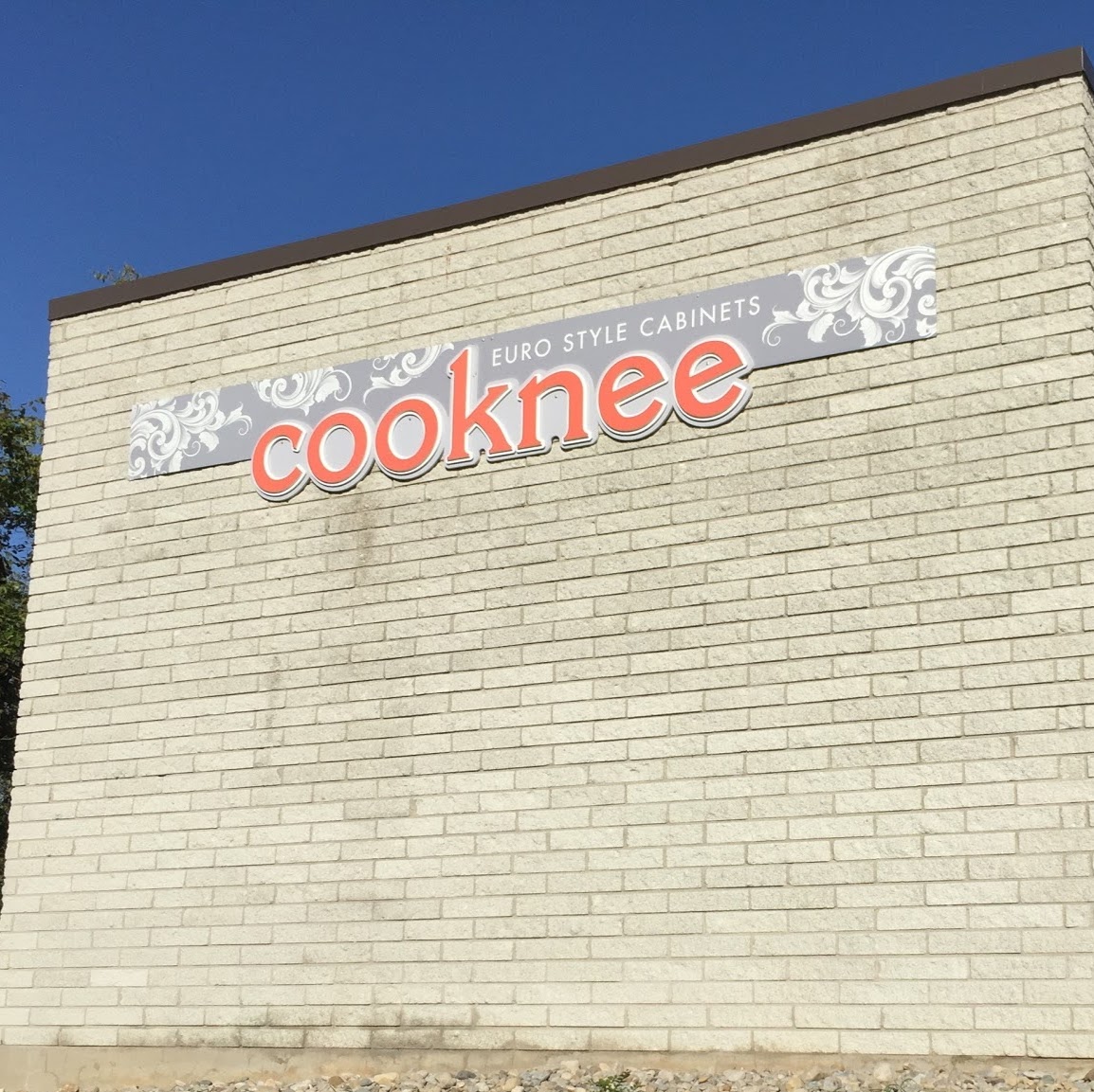 Cooknee Euro Style Cabinets - Cincinnati , United States