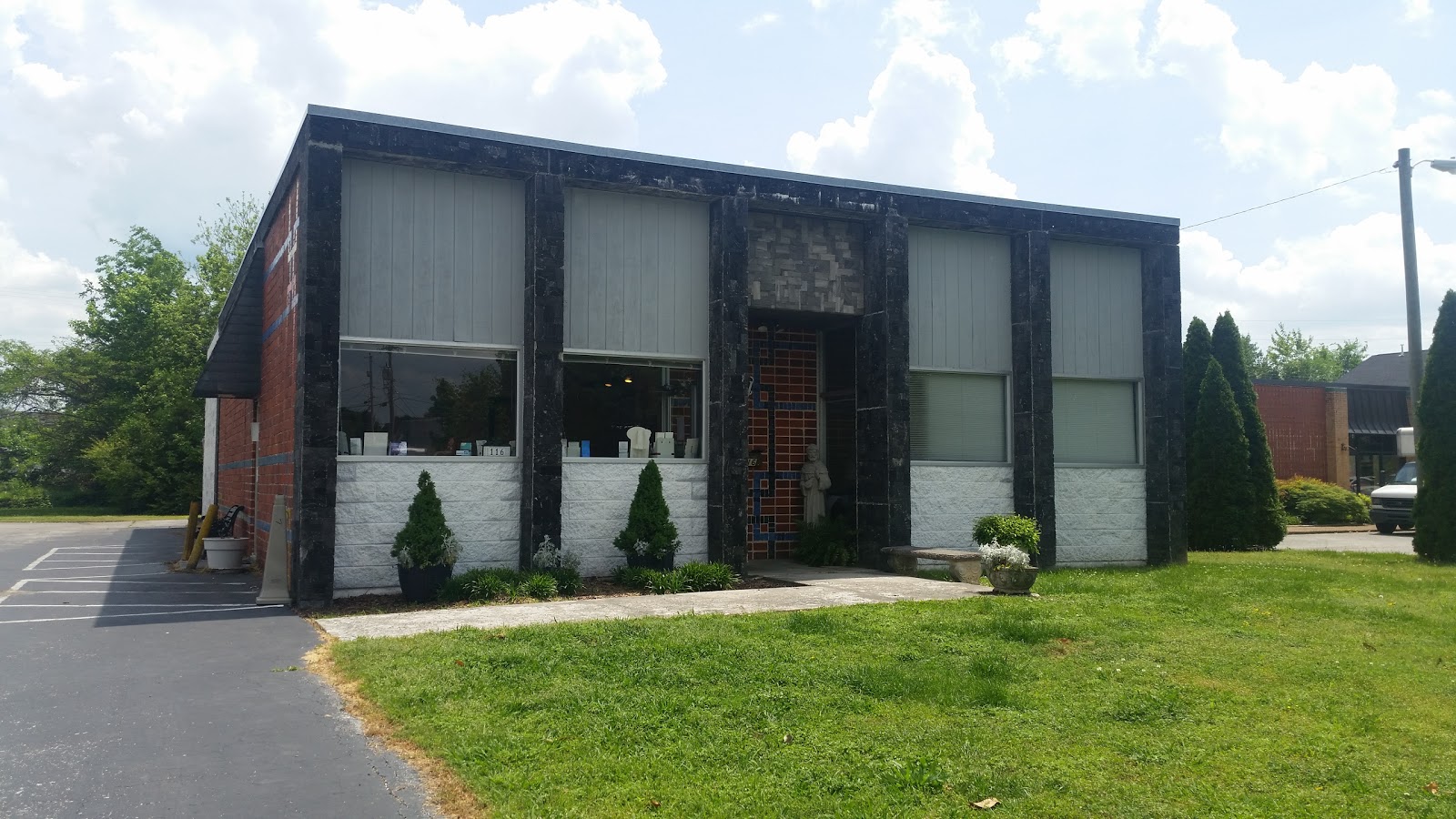 Lee Parkway Veterinary Clinic - Chattanooga , United States