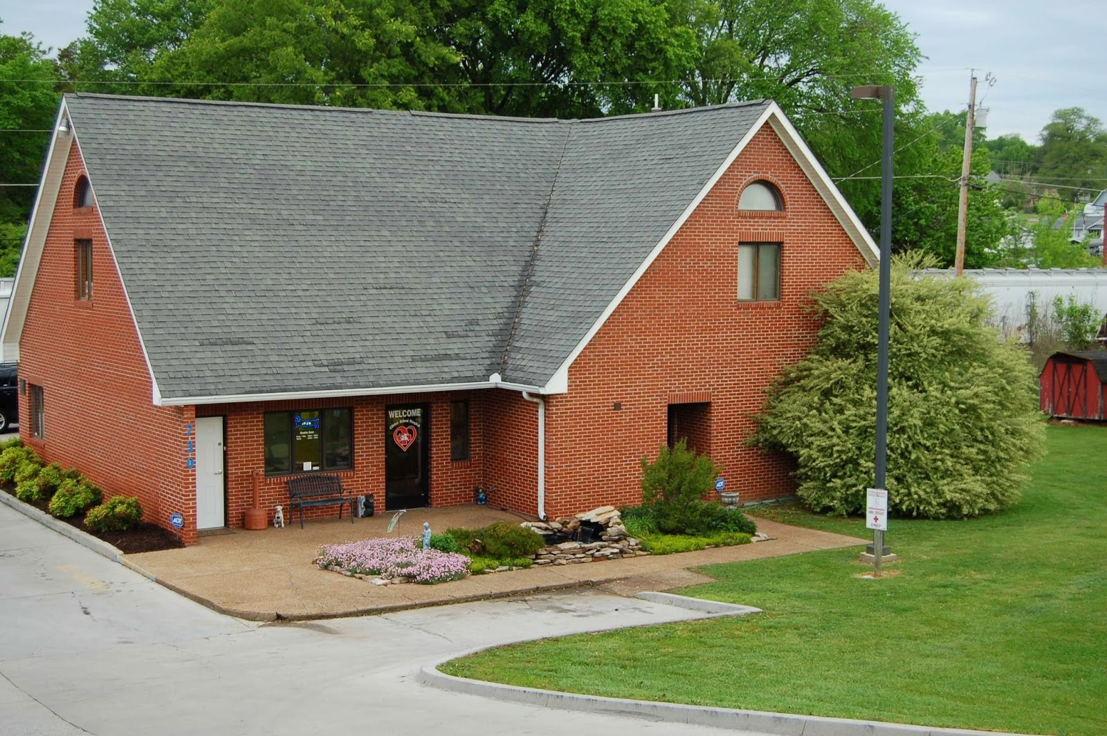 Clinton Animal Hospital - Clinton , United States