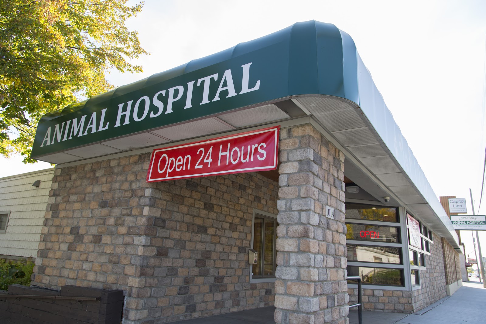 Como Park Animal Hospital And Afterhours Veterinary Care - Roseville , United States