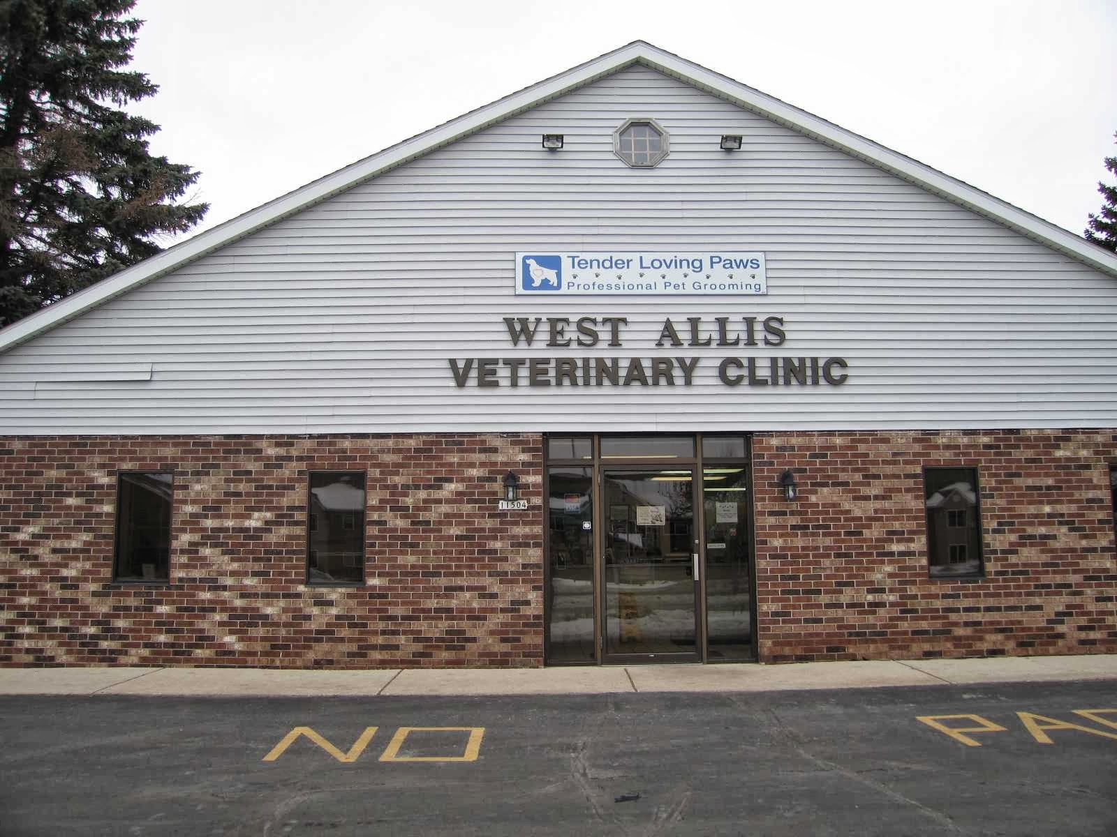 West Allis Veterinary Clinic - Milwaukee , United States