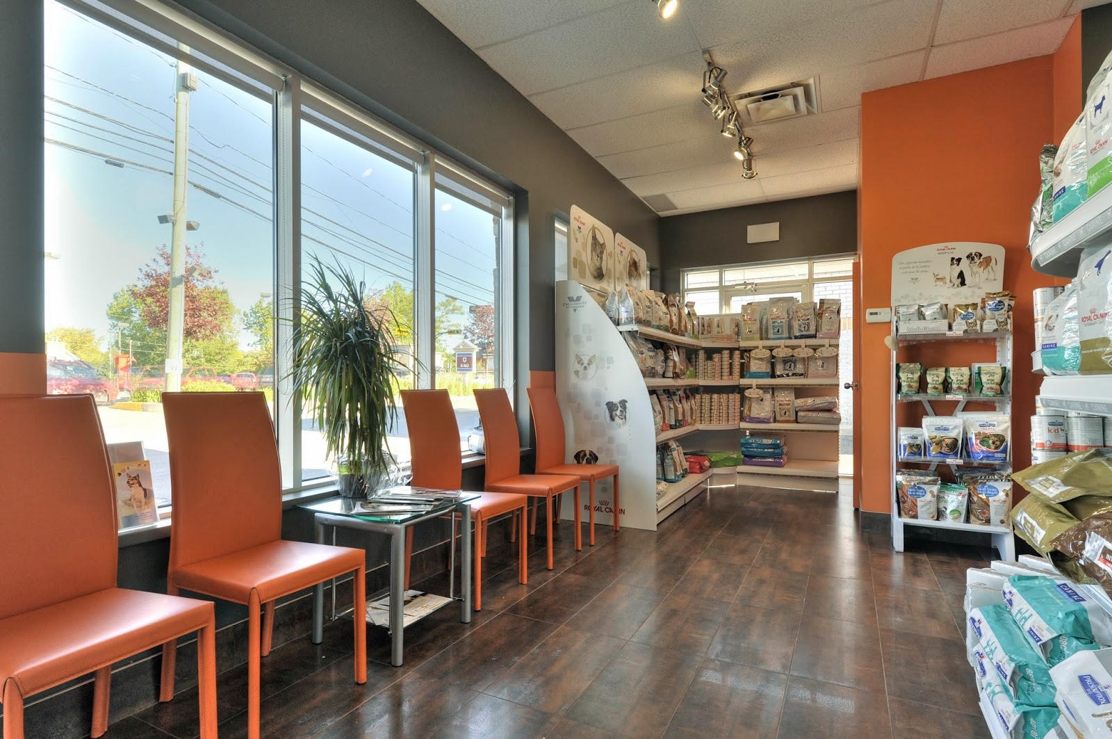 Clinique Vétérinaire Passionimo Bois Des Filion - Bois-des-Filion , Canada