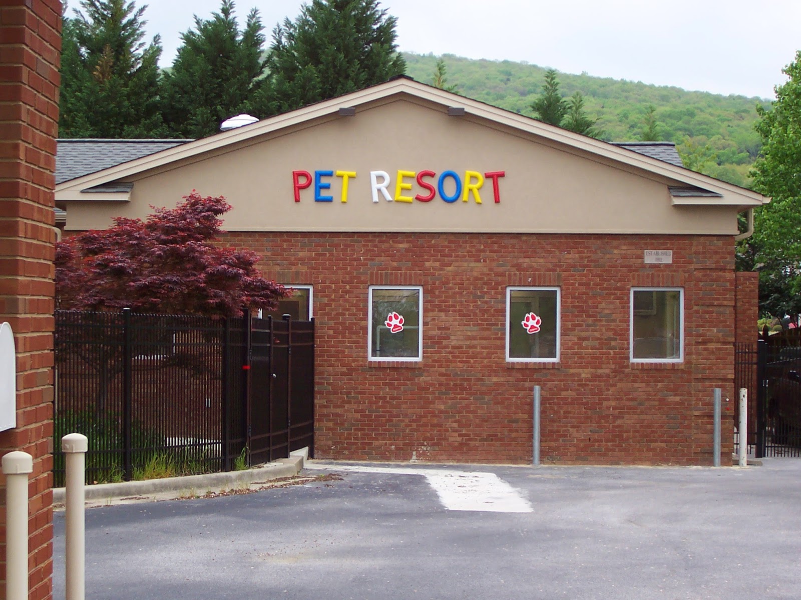 Valley Animal Hospital And Pet Resort - Huntsville , United States