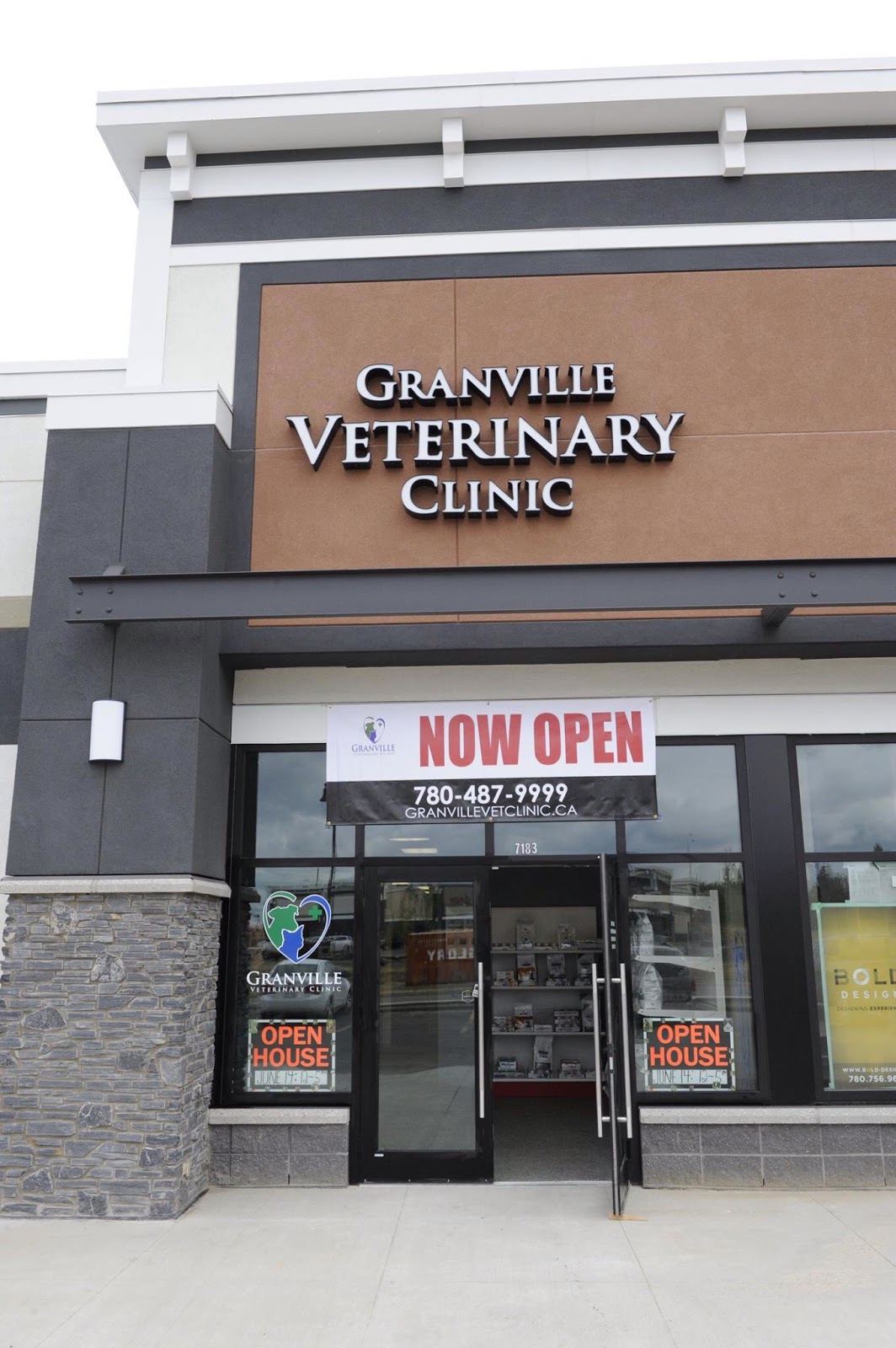 Granville Veterinary Clinic - Edmonton , Canada