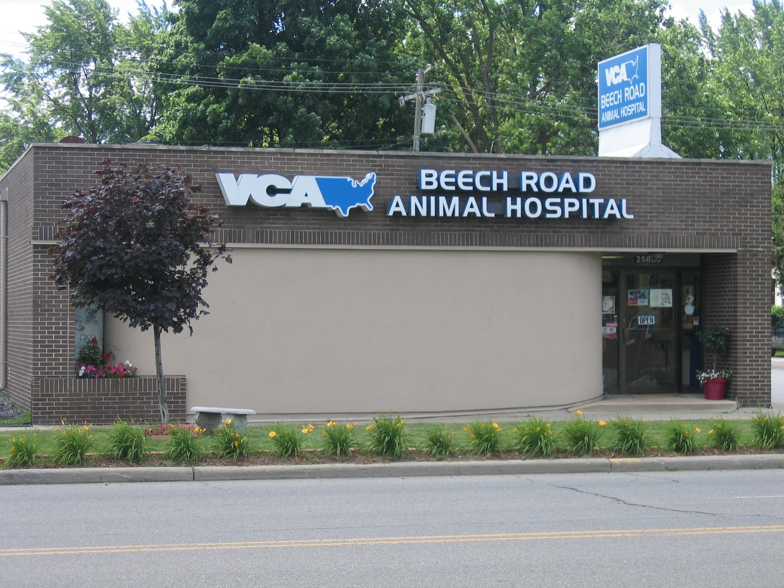 Vca Beech Road Animal Hospital - Redford Township , United States