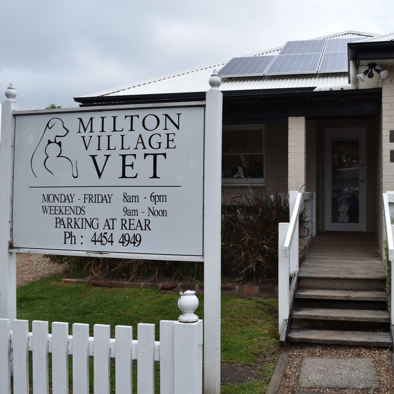 Milton Village Vet - Milton , Australia