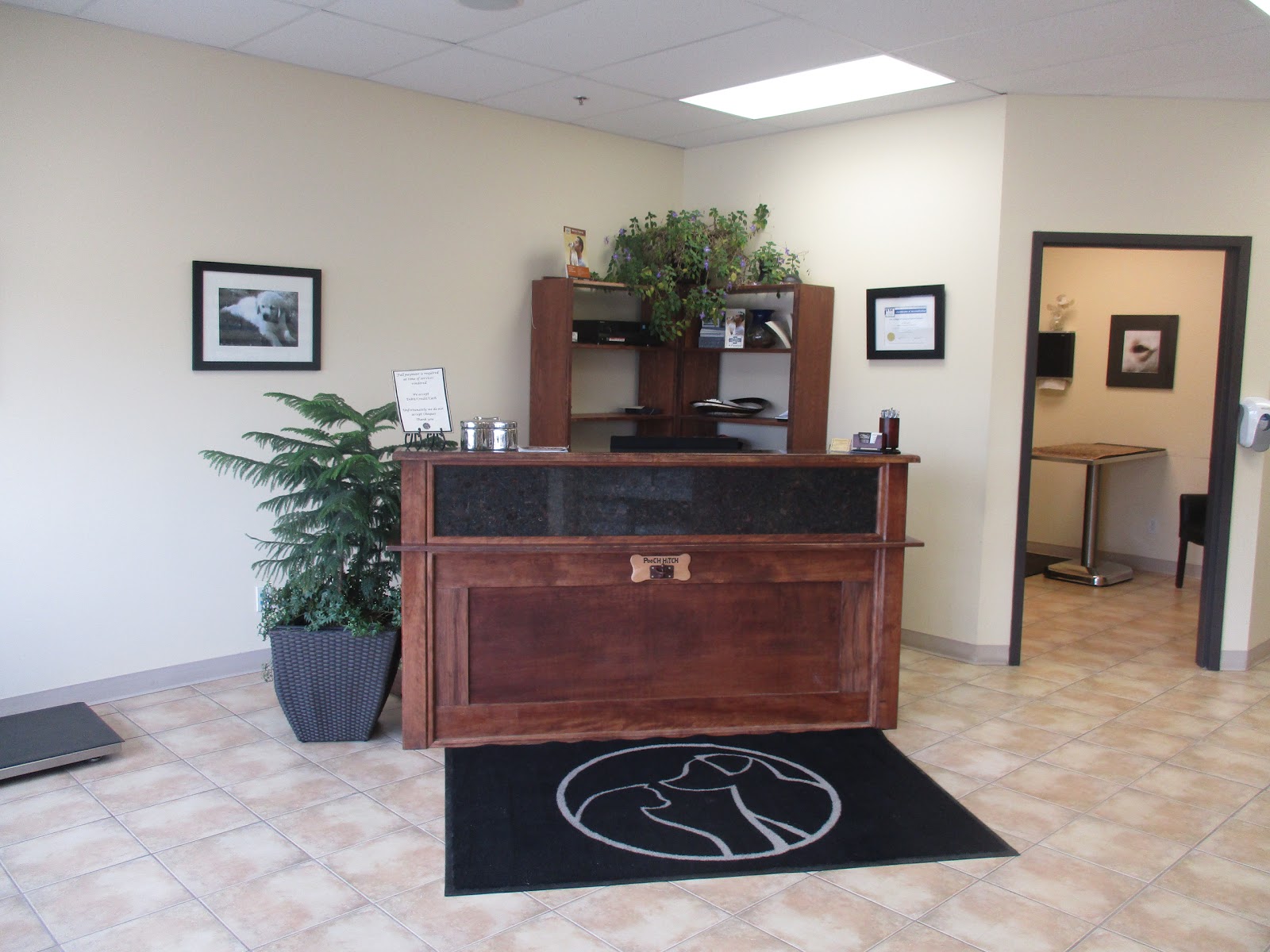 Sims Animal Hospital - Kingston , Canada