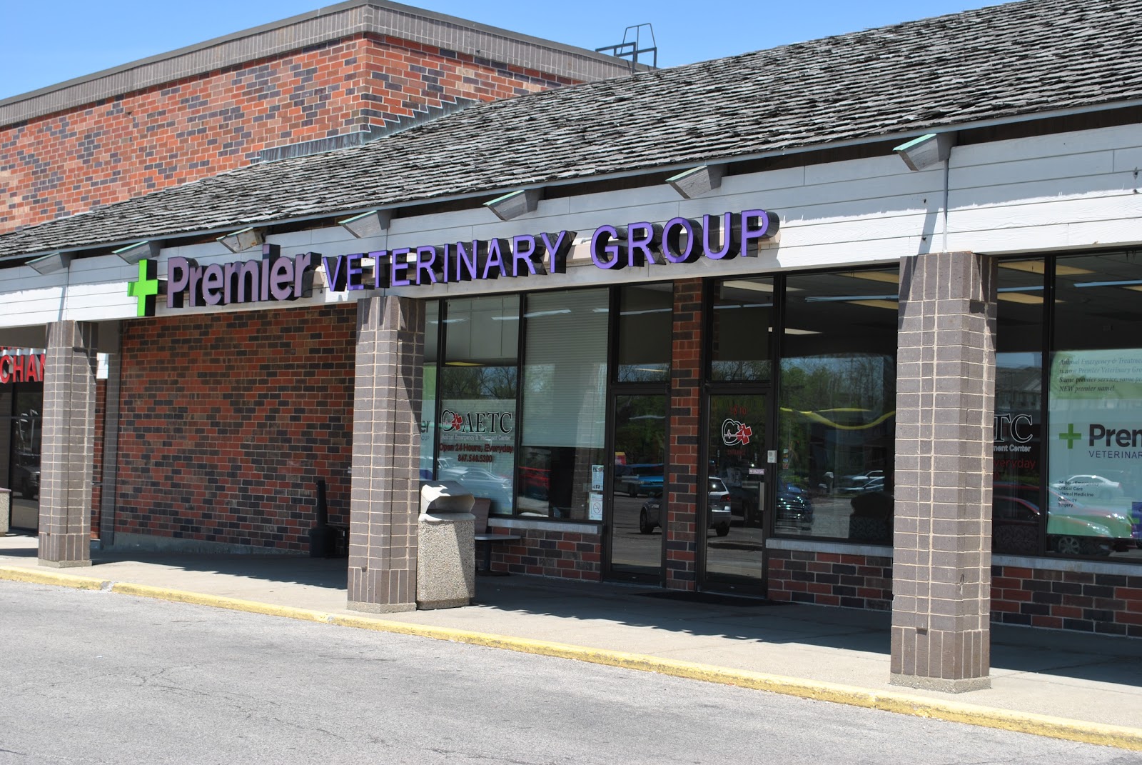 Premier Veterinary Group Mundelein - Mundelein , United States