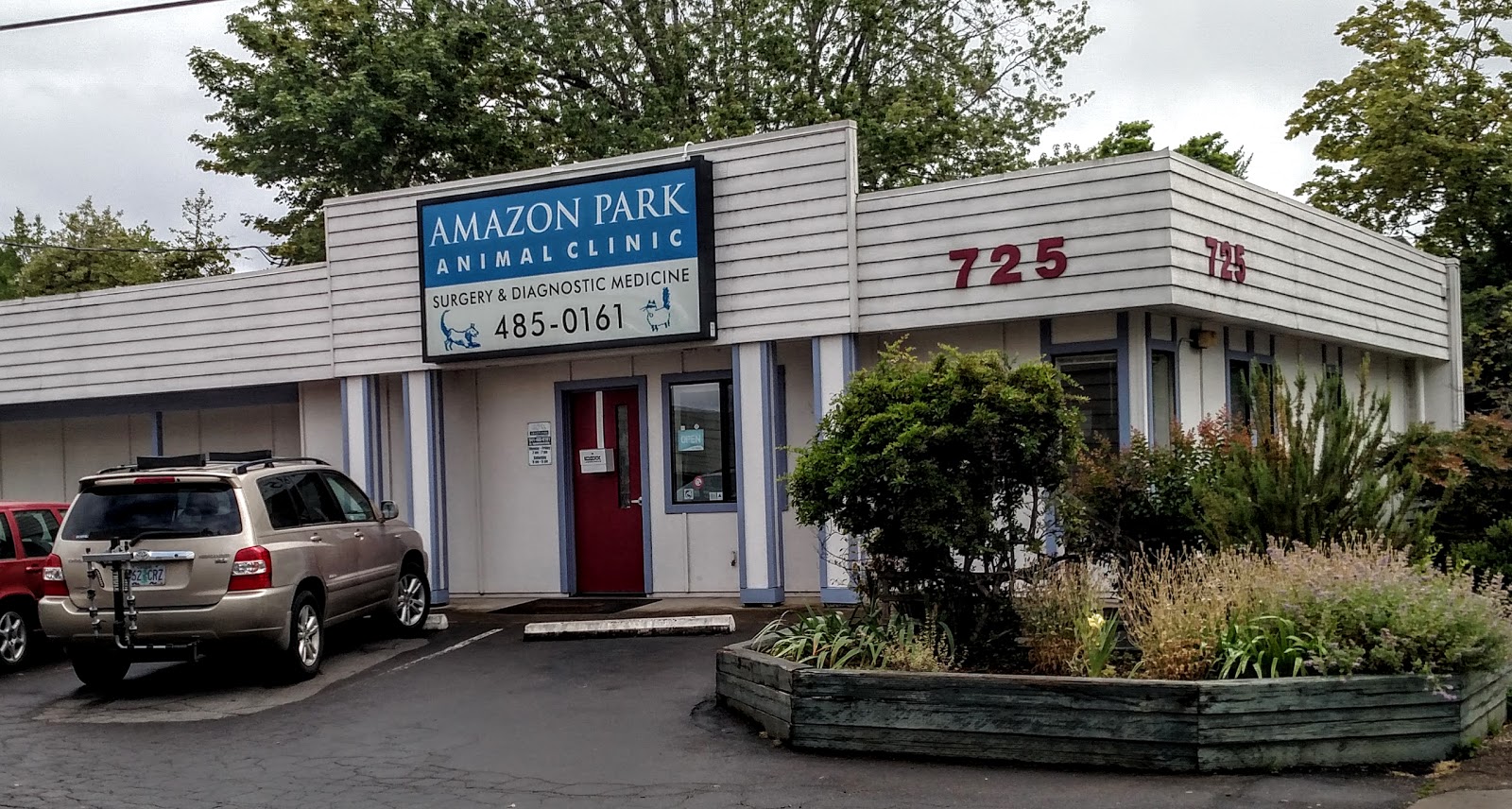 Amazon Park Animal Clinic - Eugene , United States