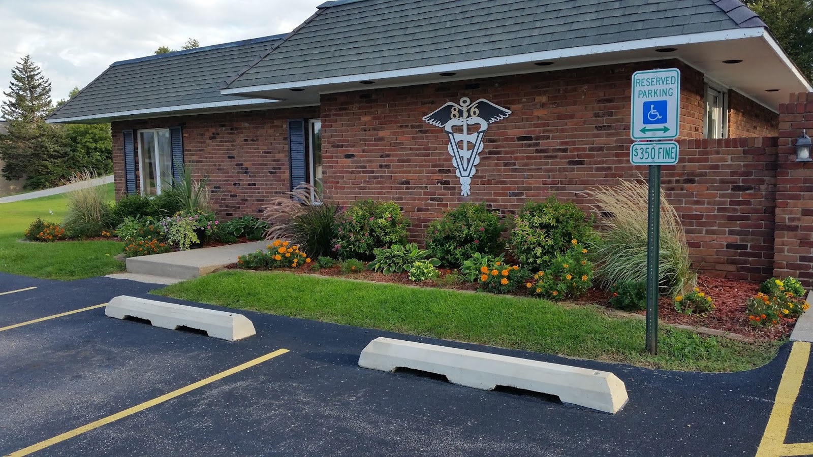 Mt Hawley Animal Clinic - Peoria , United States