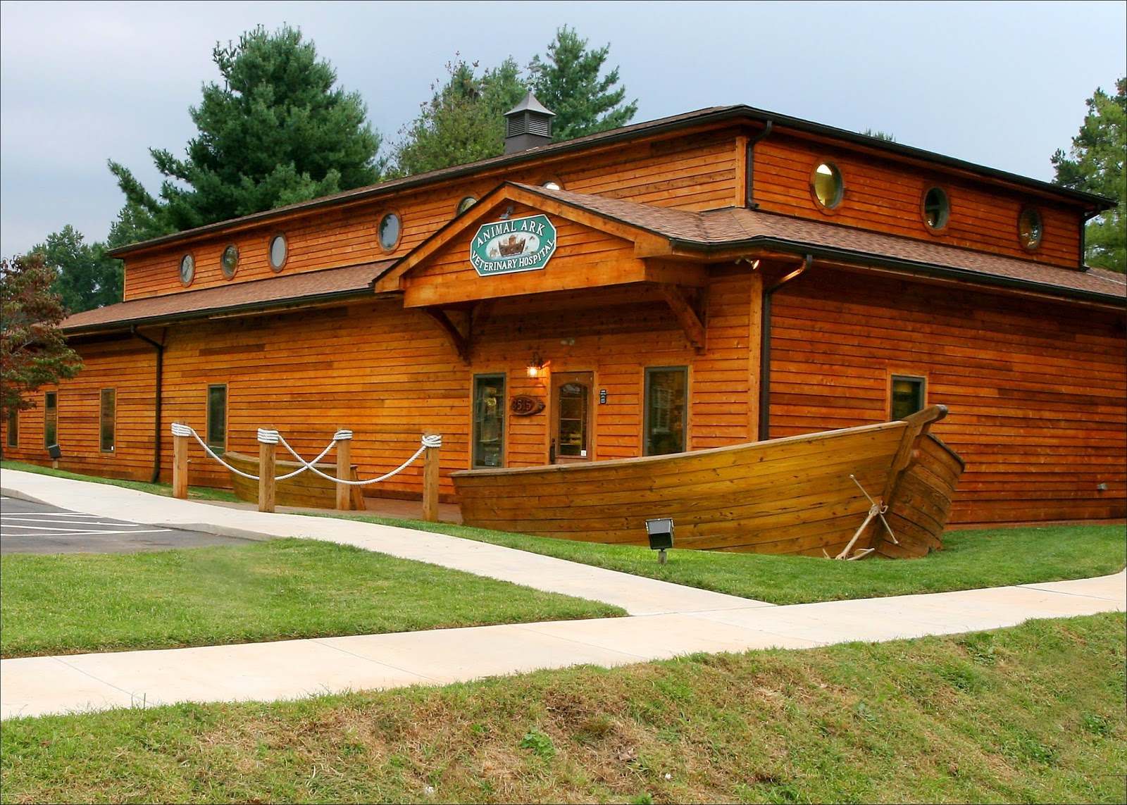 Animal Ark Veterinary Hospital - Clemmons , United States