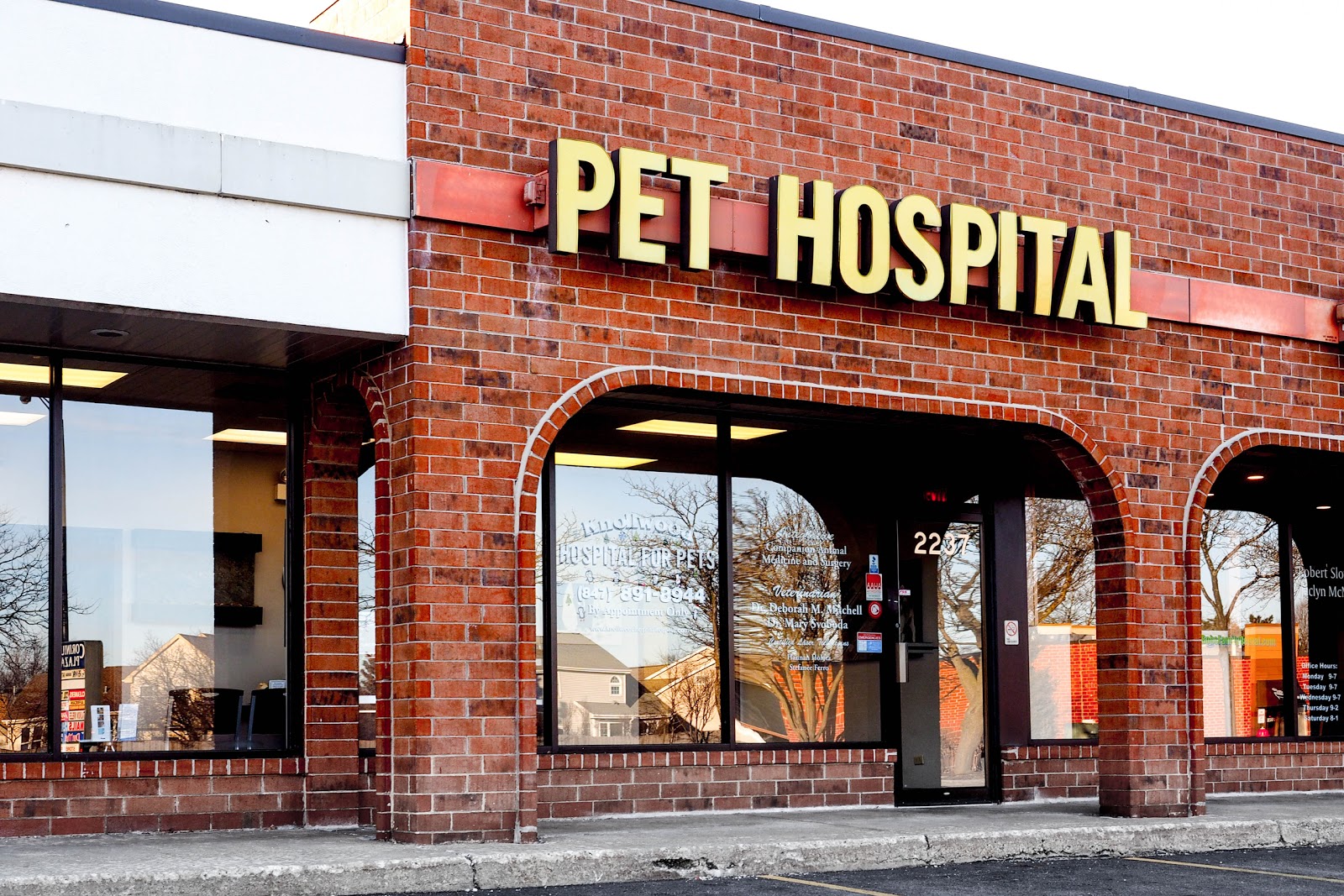 Hometown Veterinary Partners Schaumburg - Schaumburg , United States