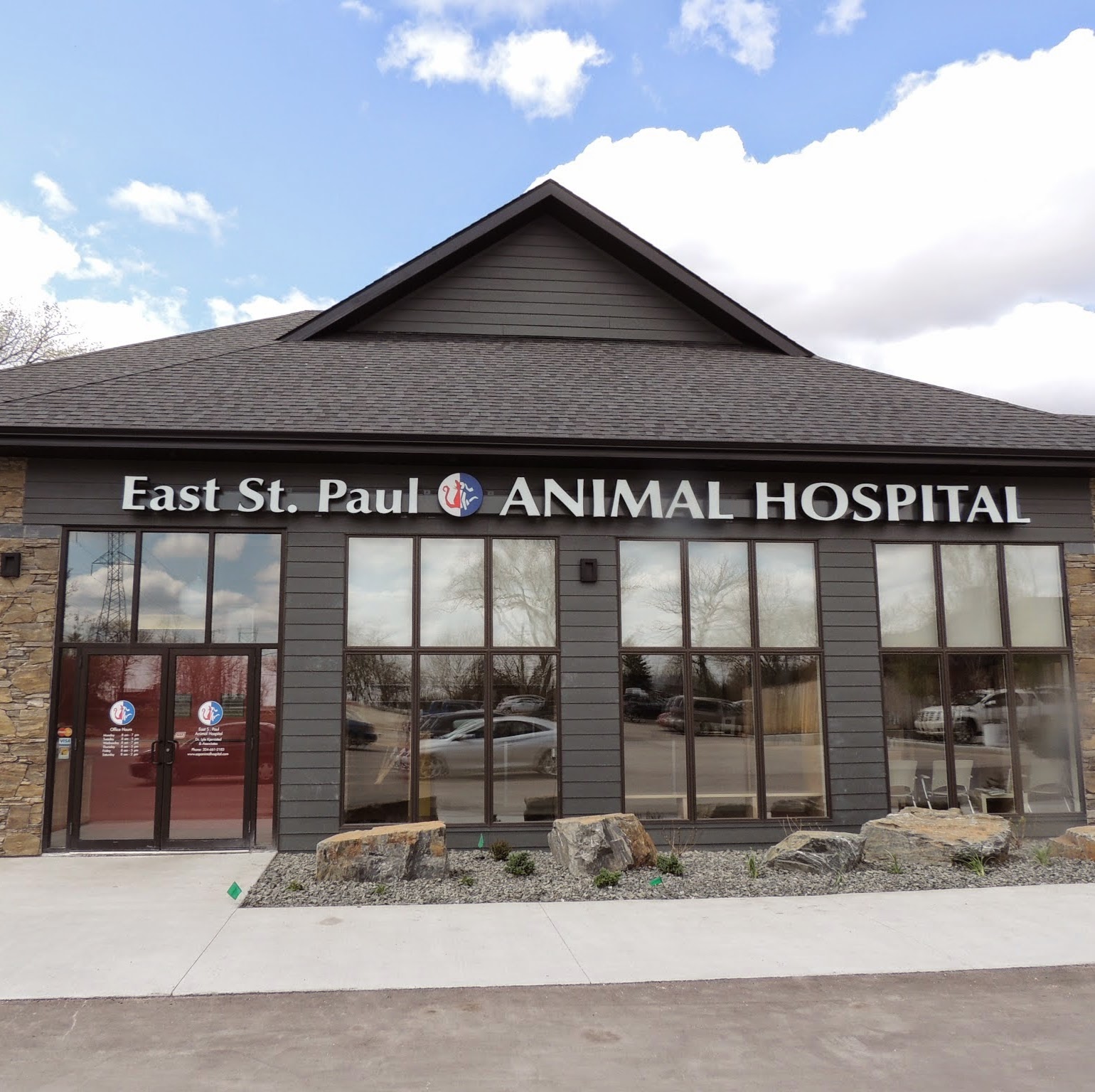 East St Paul Animal Hospital - East Saint Paul , Canada