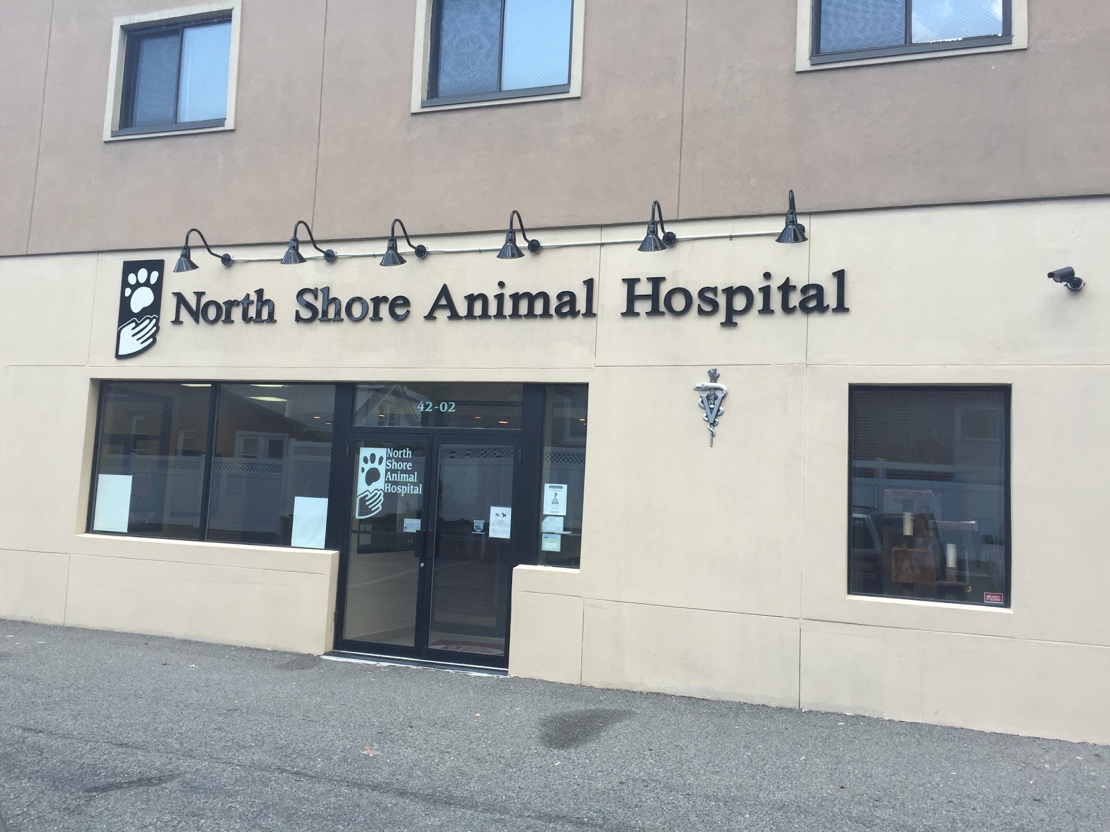 North Shore Animal Hospital - Bayside , United States