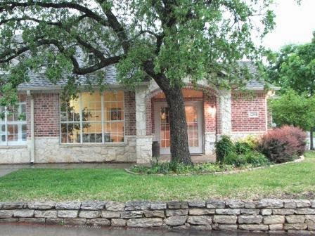 Dove Creek Animal Hospital - Denton , United States