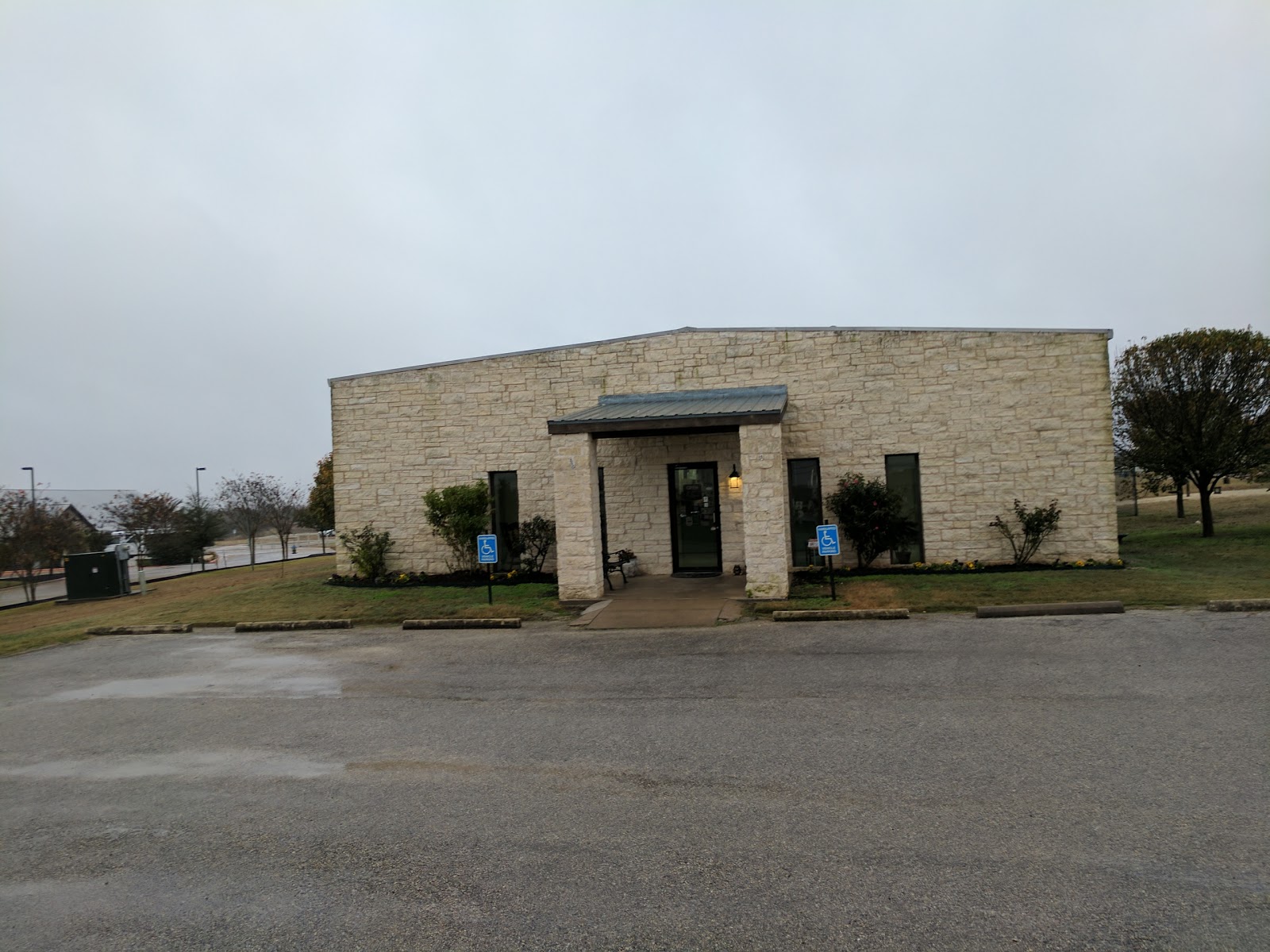 Manor Veterinary Hospital - Manor , United States