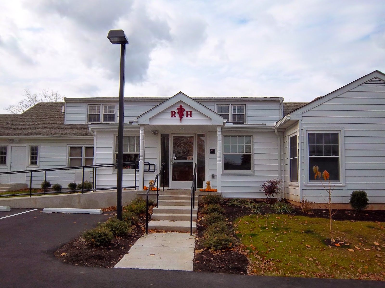 Royersford Veterinary Hospital - Royersford , United States