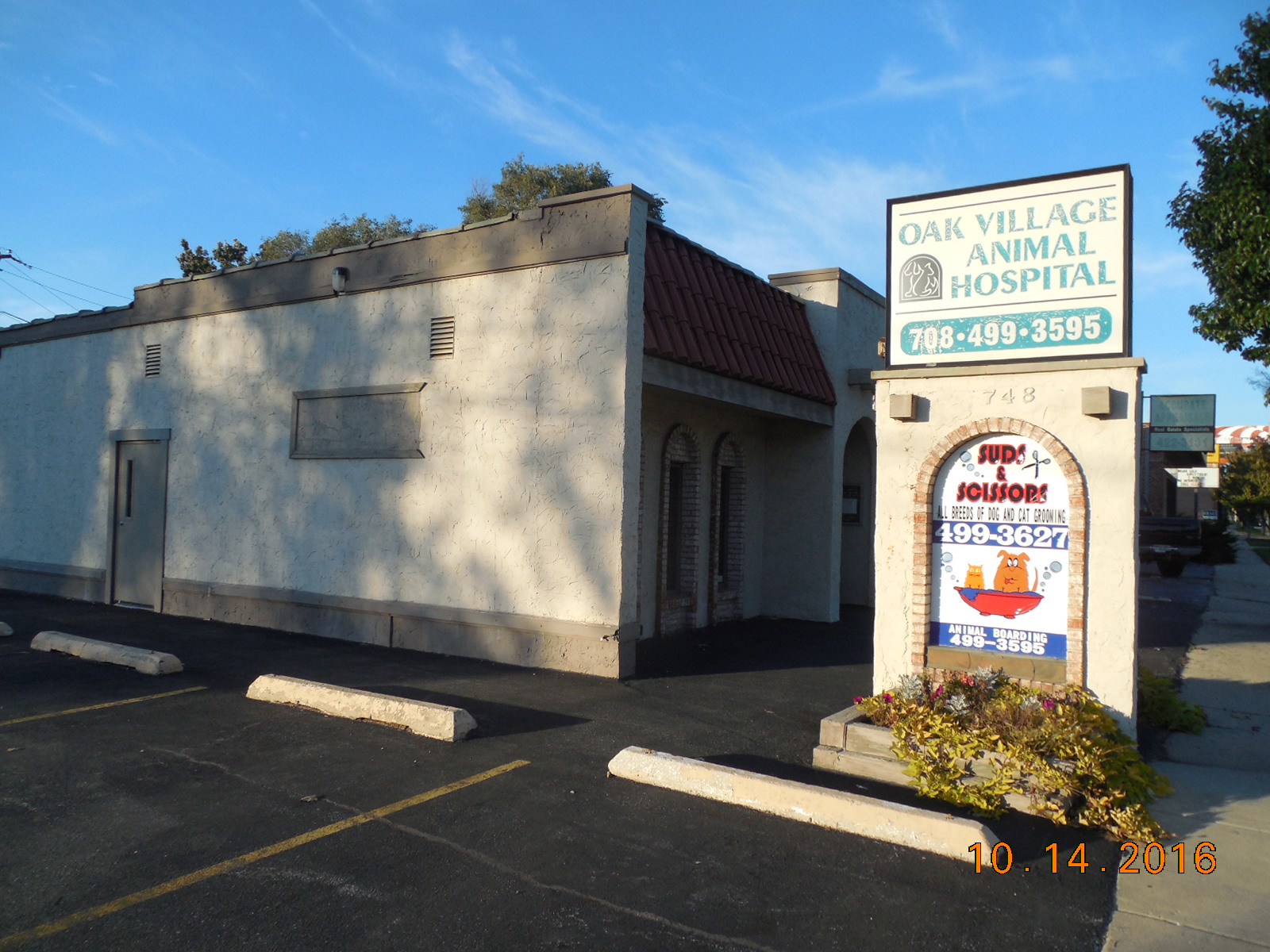 Oak Village Animal Hospital - Oak Lawn , United States