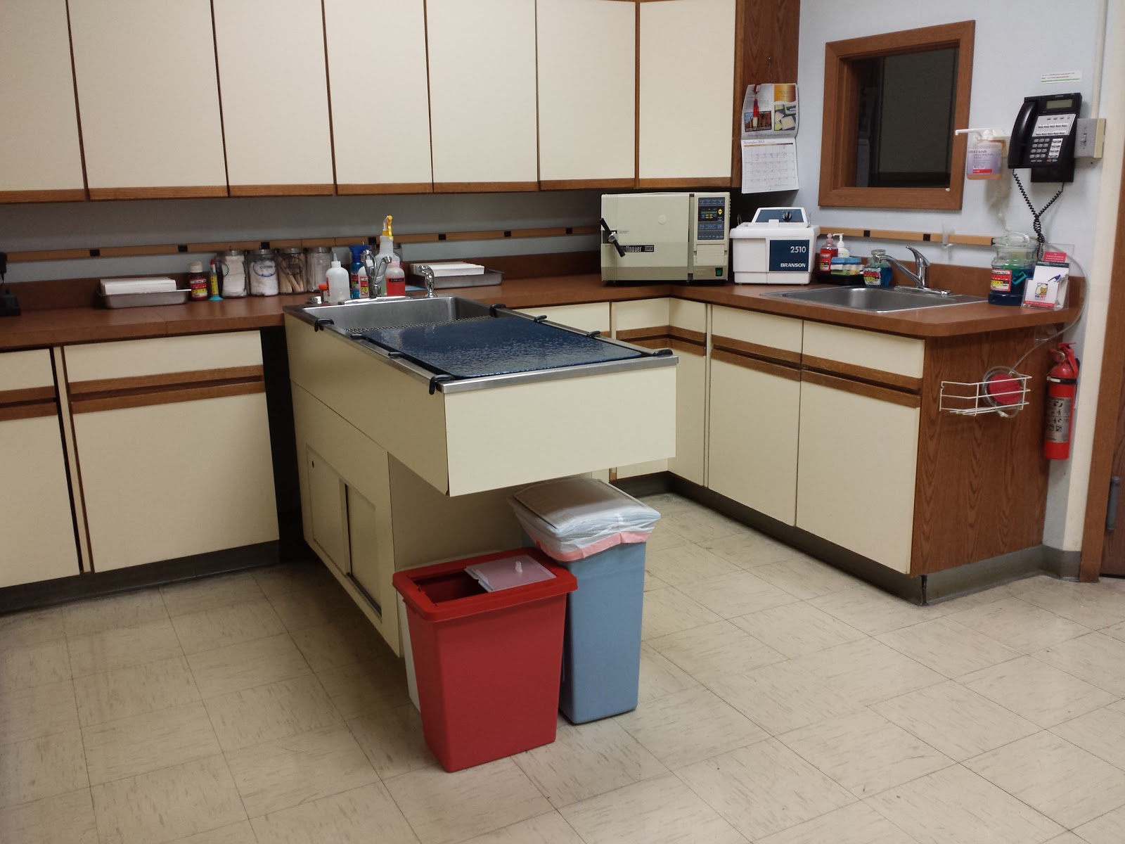 Willowgrove Pet Clinic - Willowbrook , United States
