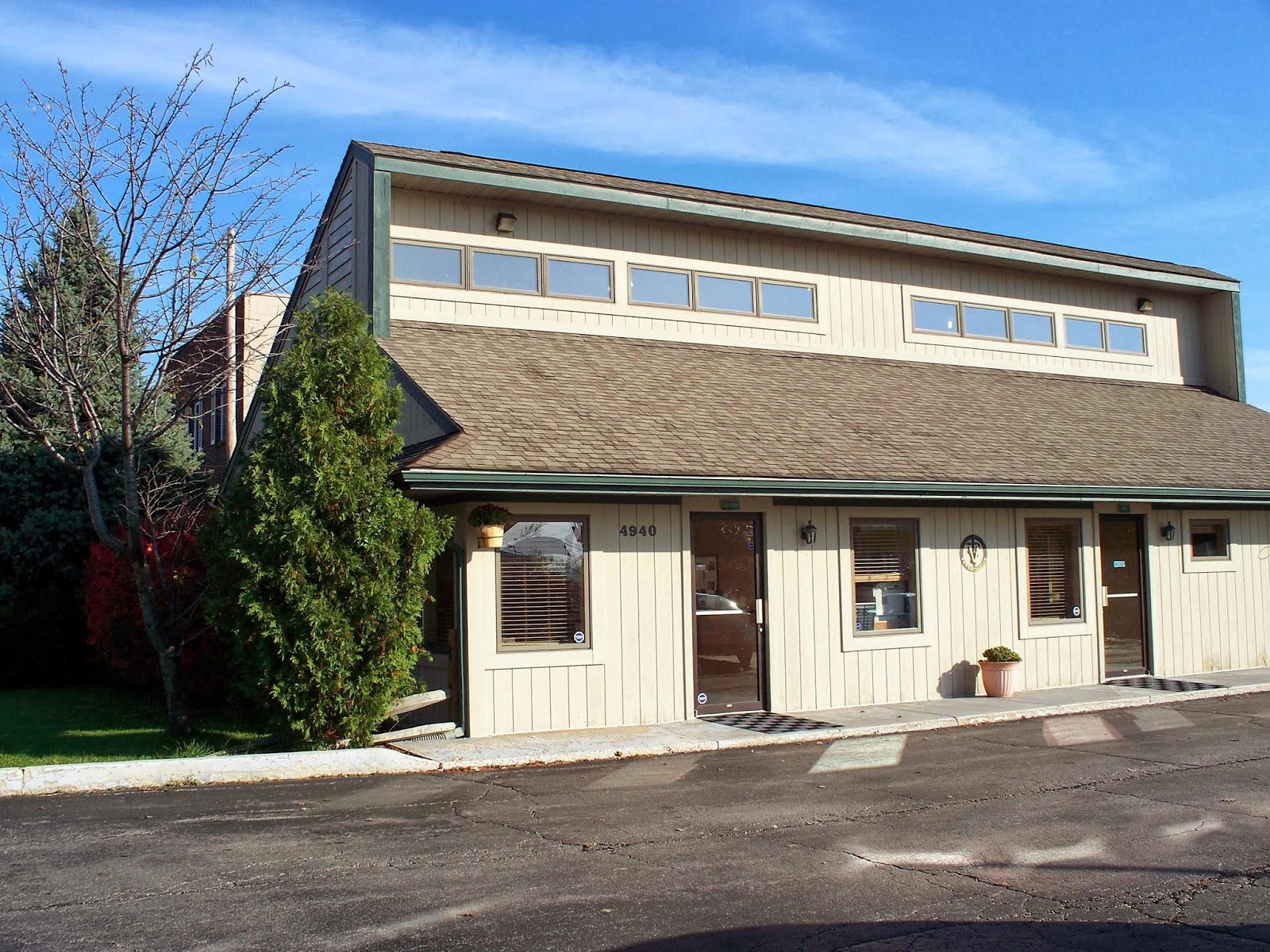 Shoreland Animal Hospital - Toledo , United States