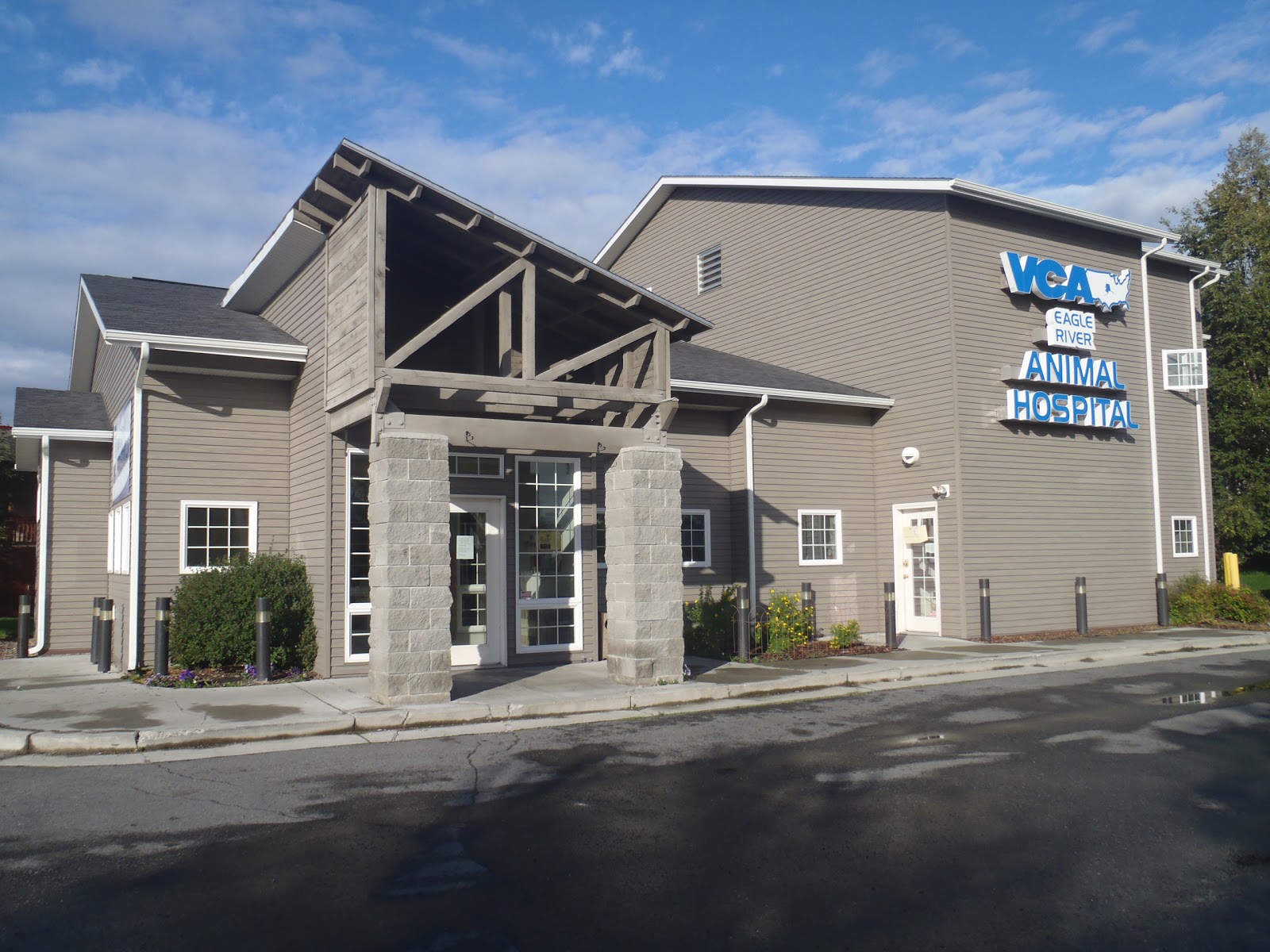 Vca Eagle River Animal Hospital - Eagle River , United States