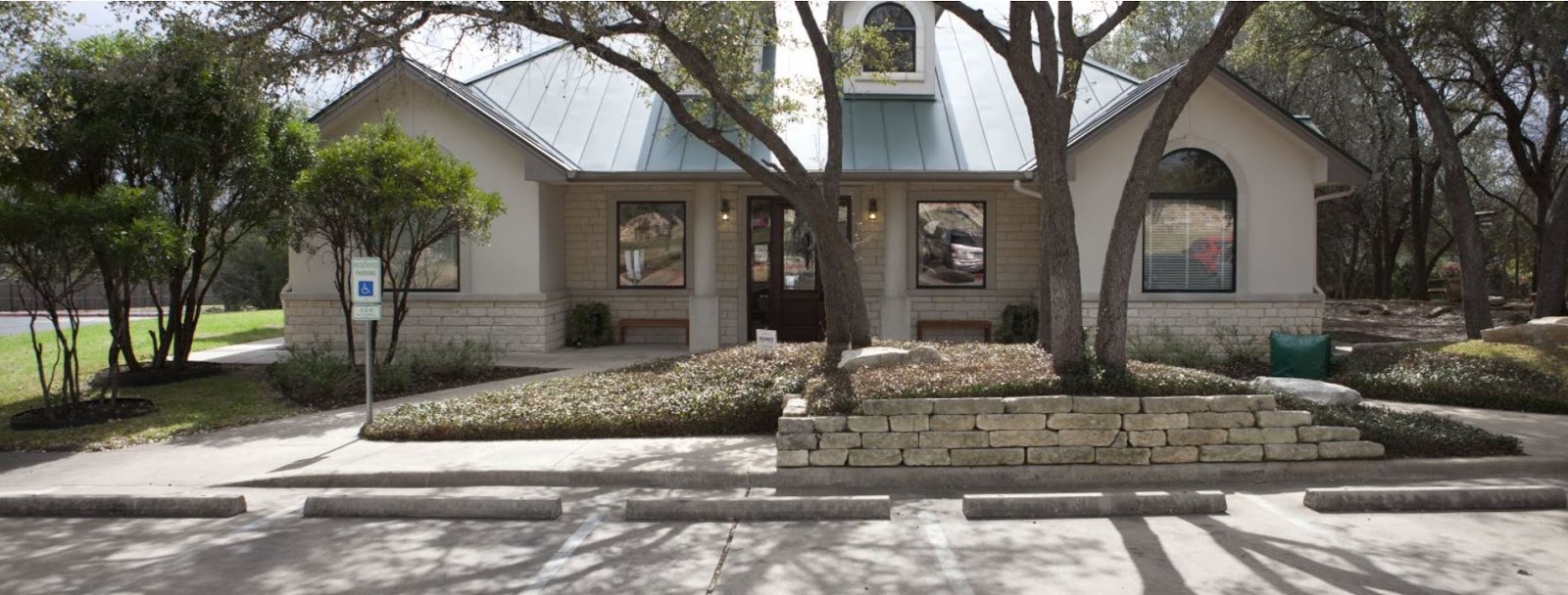 Beevet Animal Hospital - Austin , United States