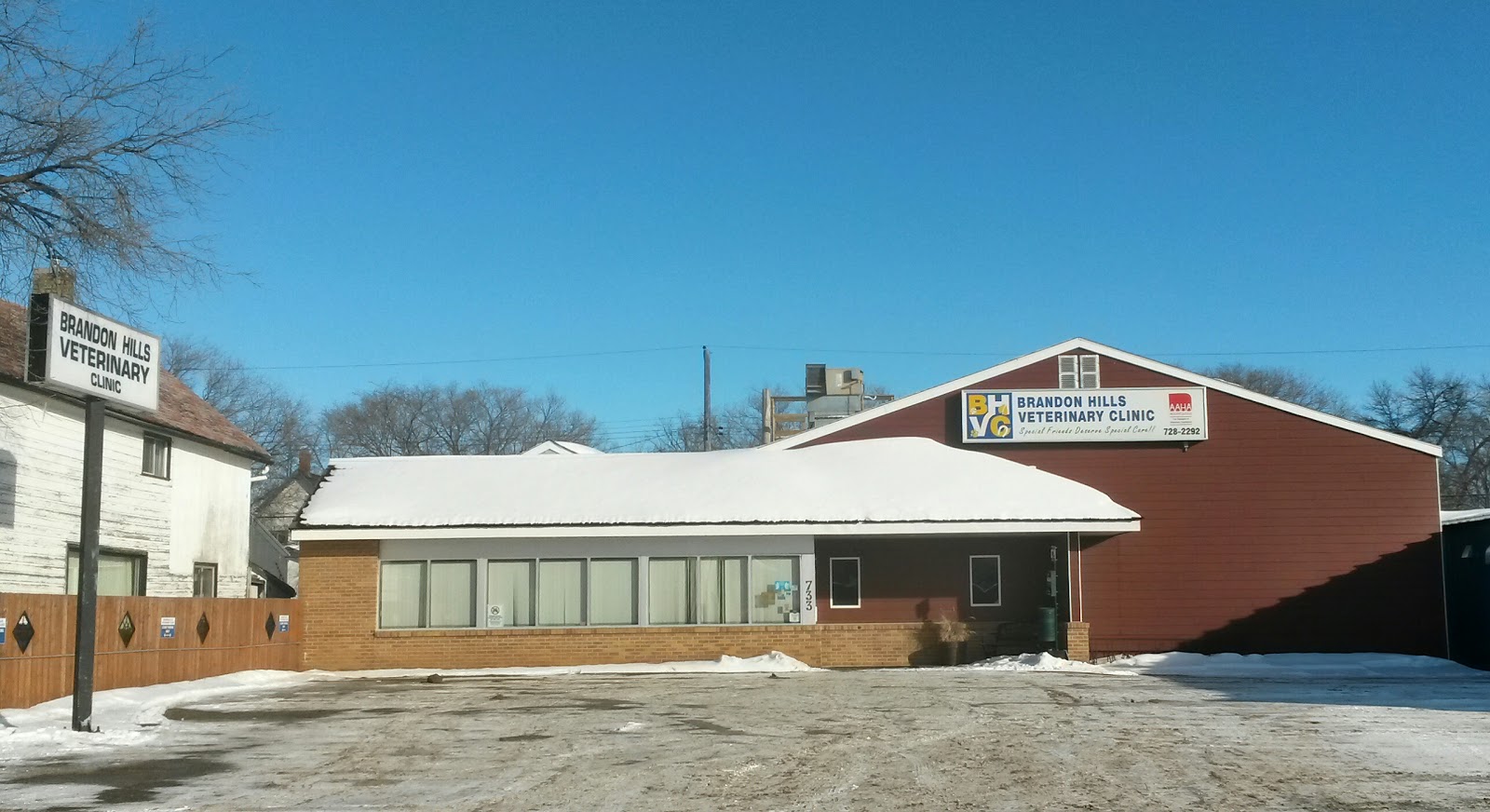 Brandon Hills Veterinary Clinic - Brandon , Canada
